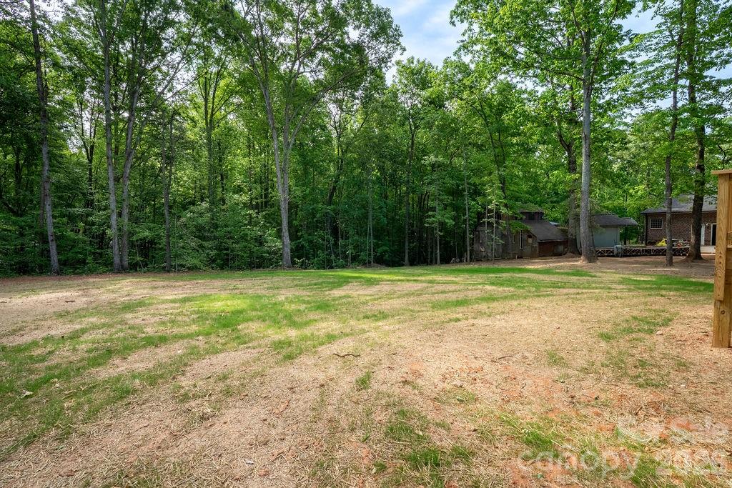 2424 Puetts Chapel Road — Bessemer City