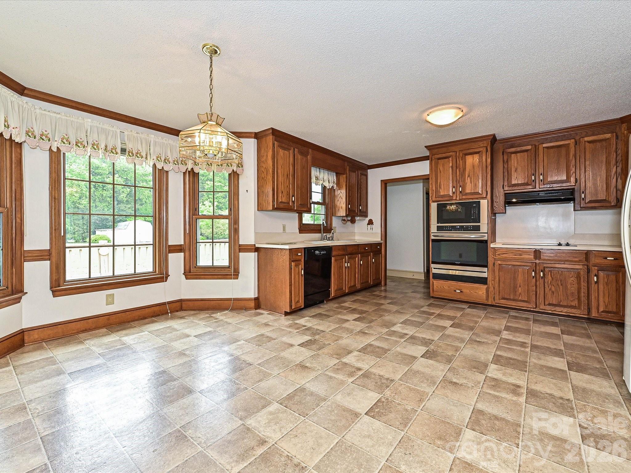 4165 Wrangler Drive SW — Concord