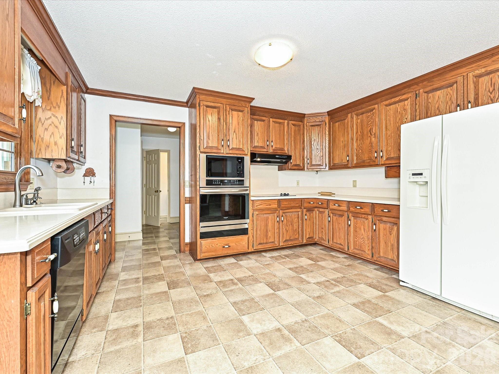 4165 Wrangler Drive SW — Concord