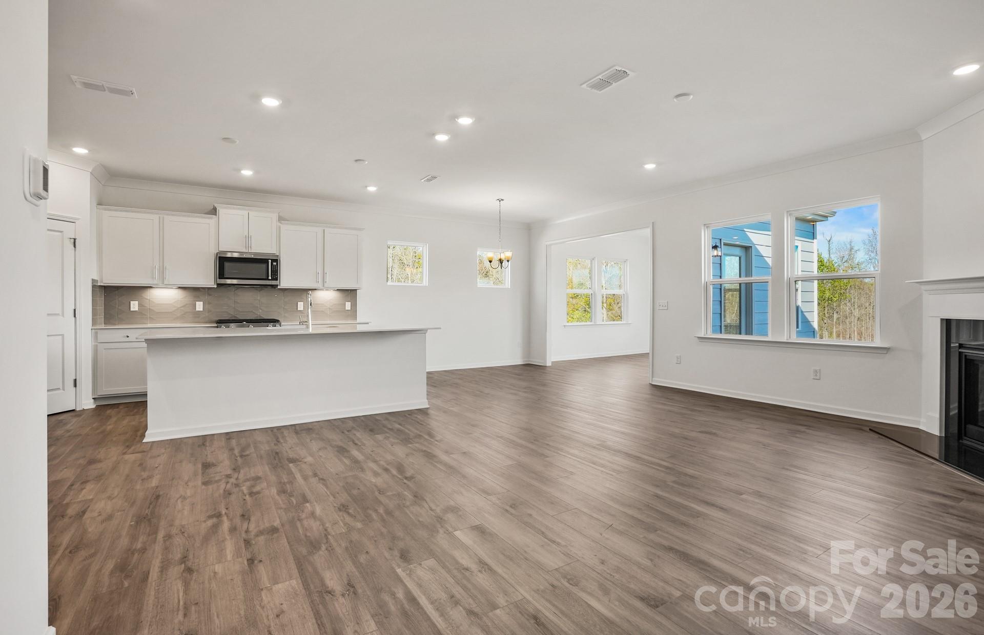 1614 Riverbend Avenue — Monroe