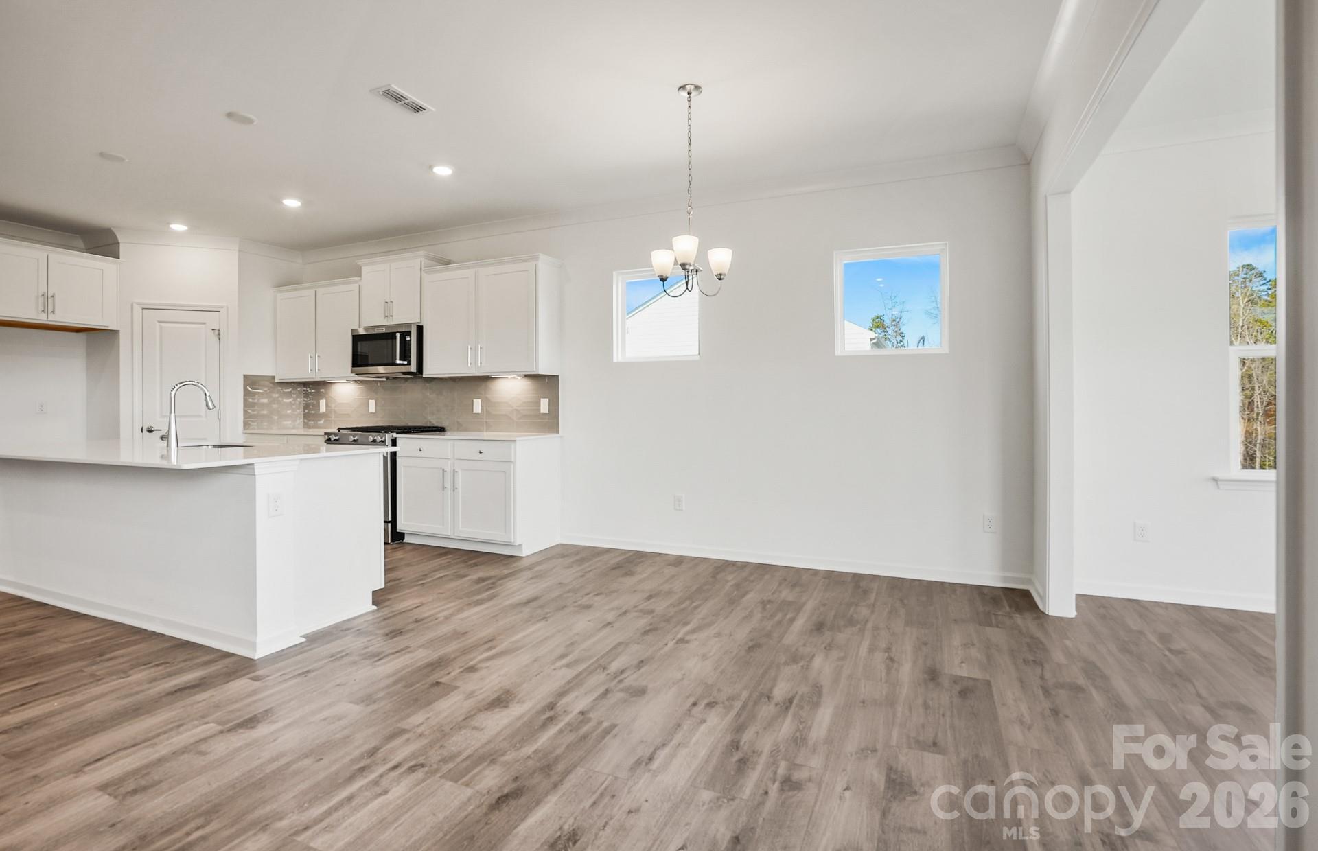 1614 Riverbend Avenue — Monroe