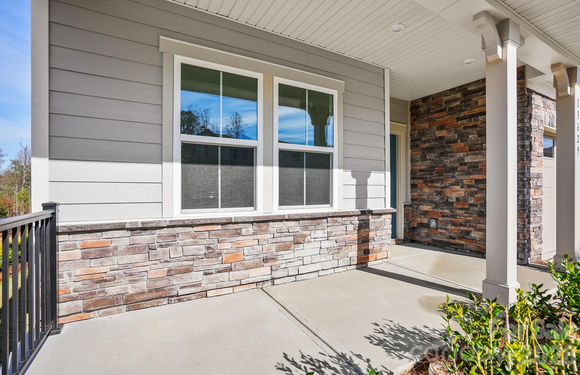 1614 Riverbend Avenue — Monroe