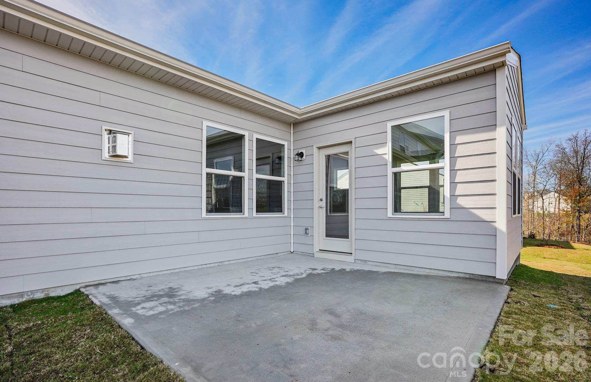 1614 Riverbend Avenue — Monroe