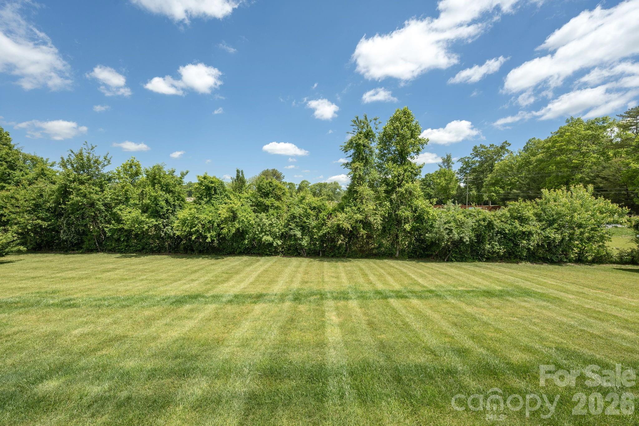 36 Windy Acres Knoll Drive — Hendersonville