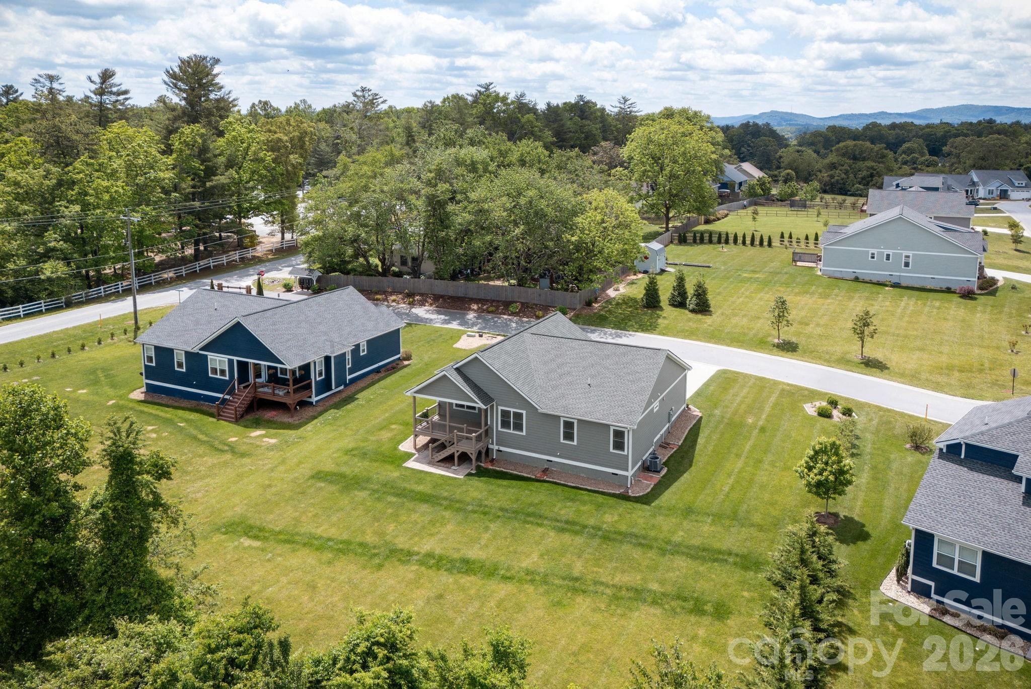 36 Windy Acres Knoll Drive — Hendersonville