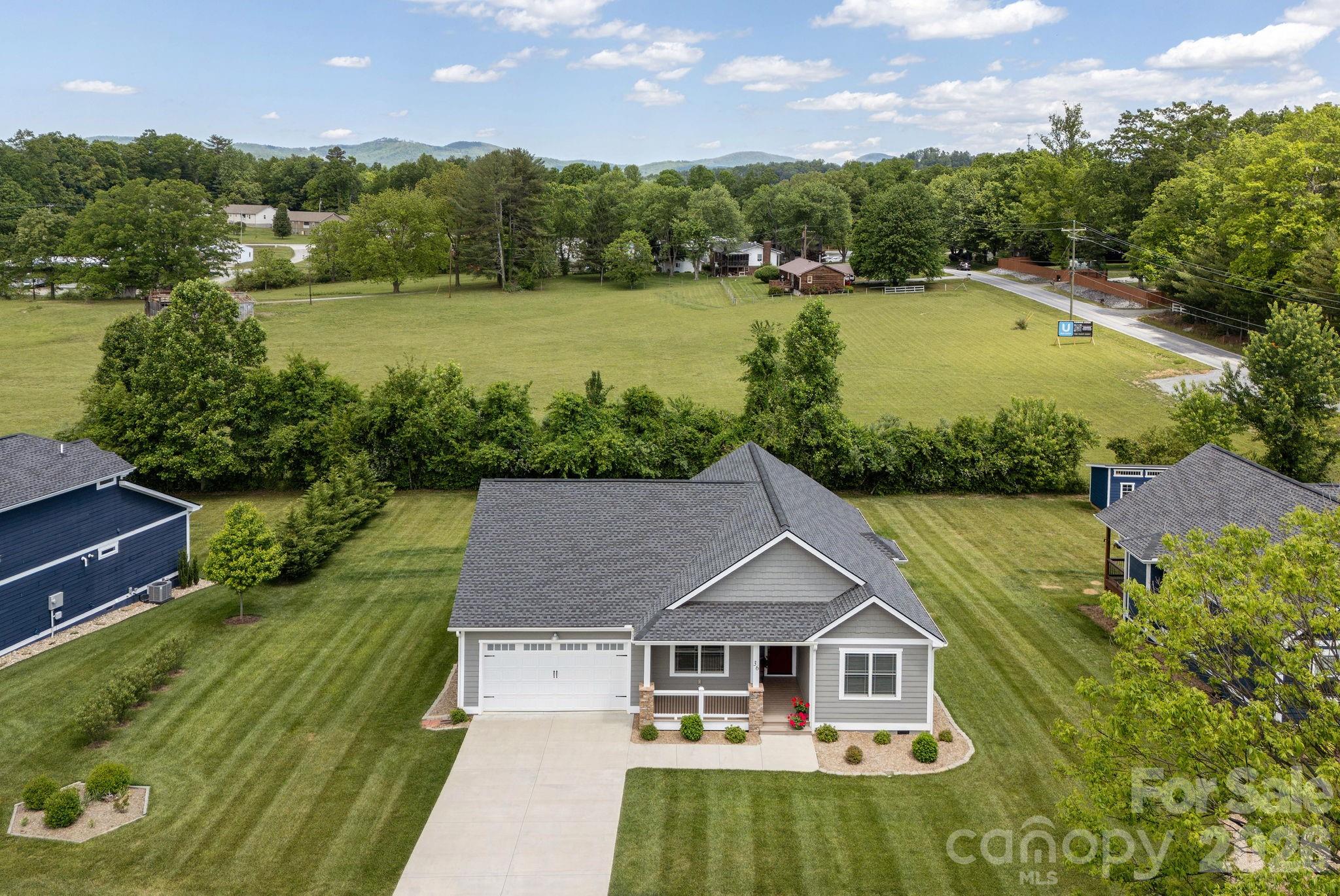 36 Windy Acres Knoll Drive — Hendersonville
