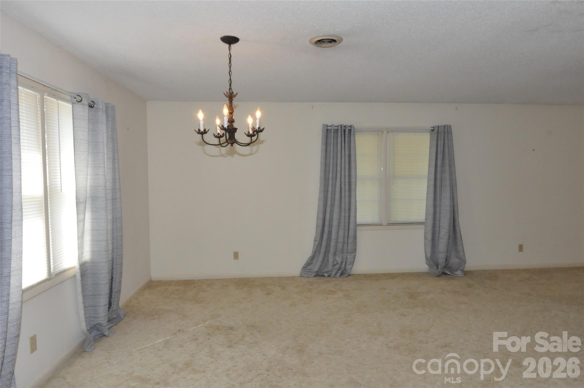 558 Sunrise Boulevard — Chester