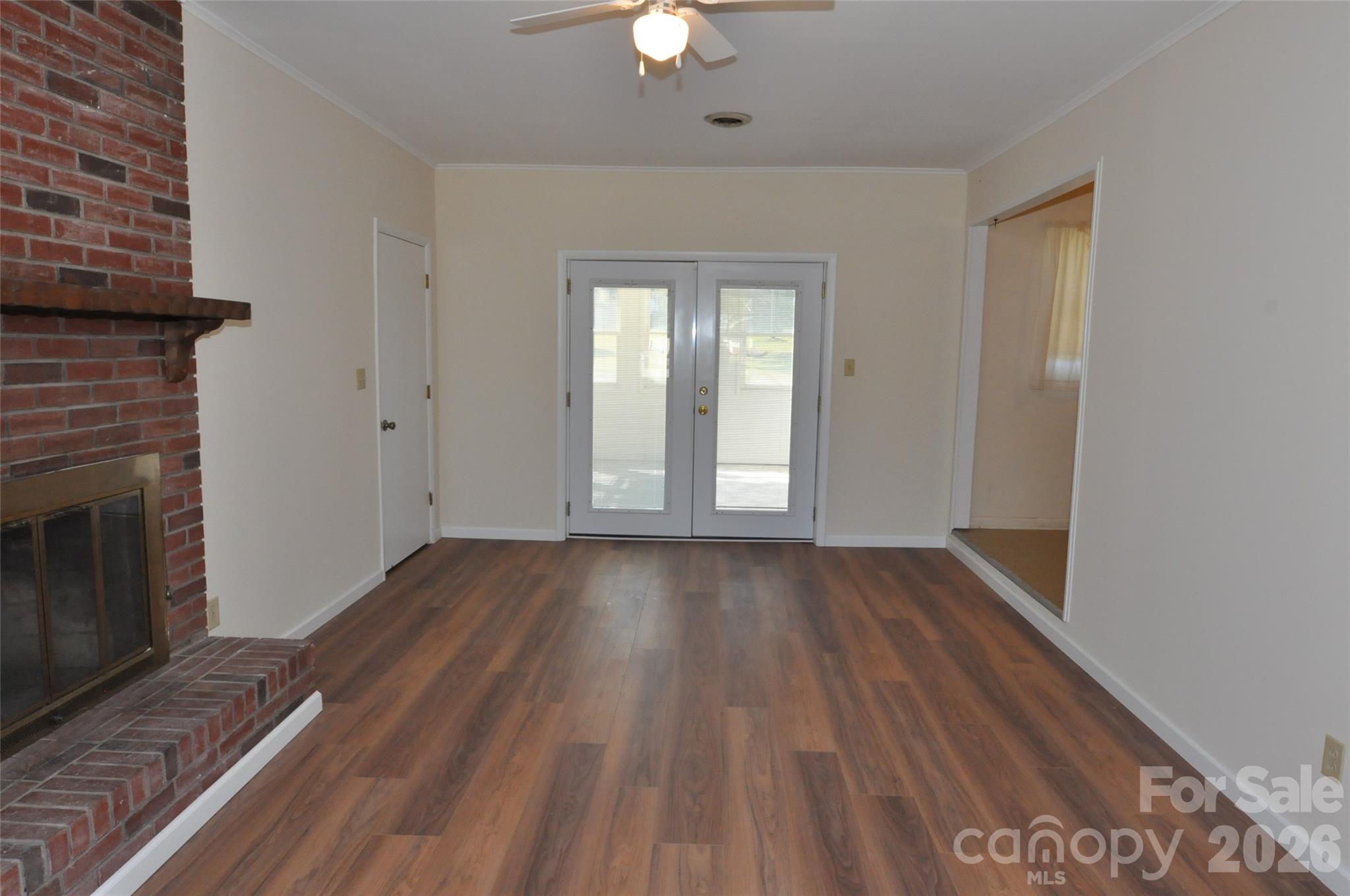 558 Sunrise Boulevard — Chester