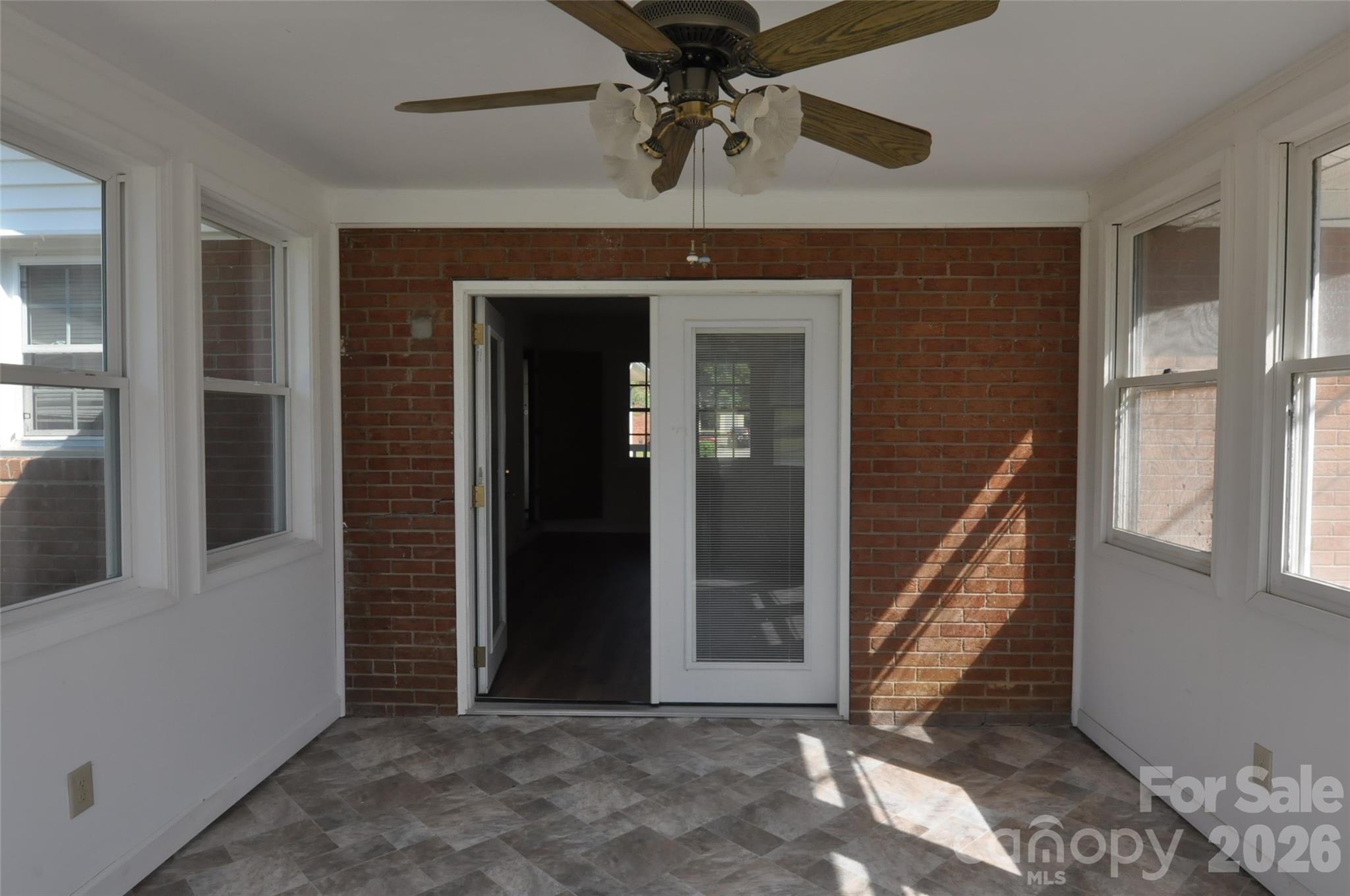 558 Sunrise Boulevard — Chester