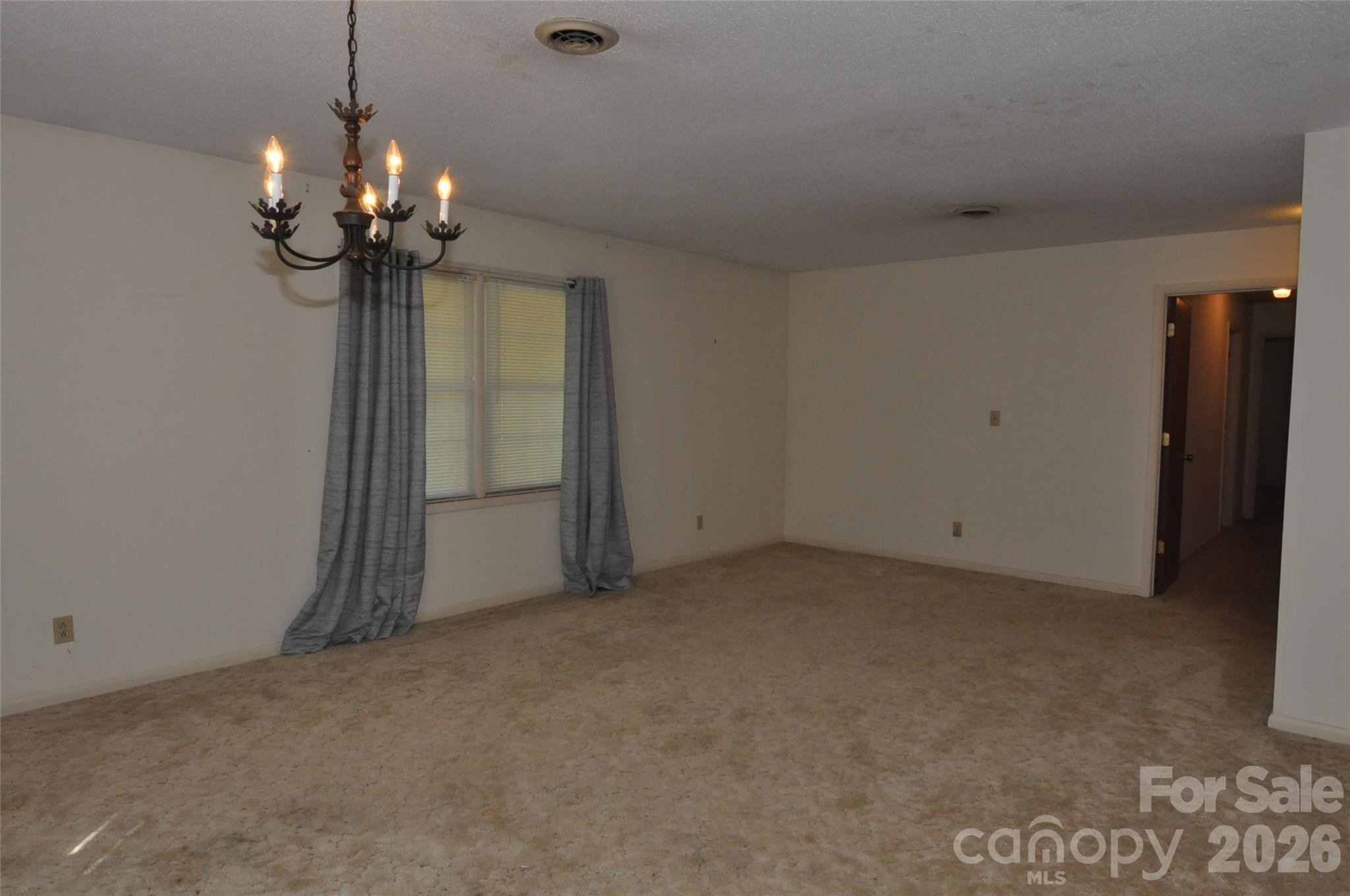 558 Sunrise Boulevard — Chester