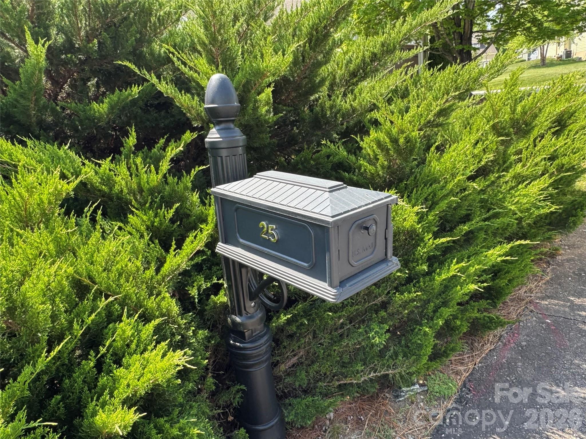 25 Copper Court — Hendersonville