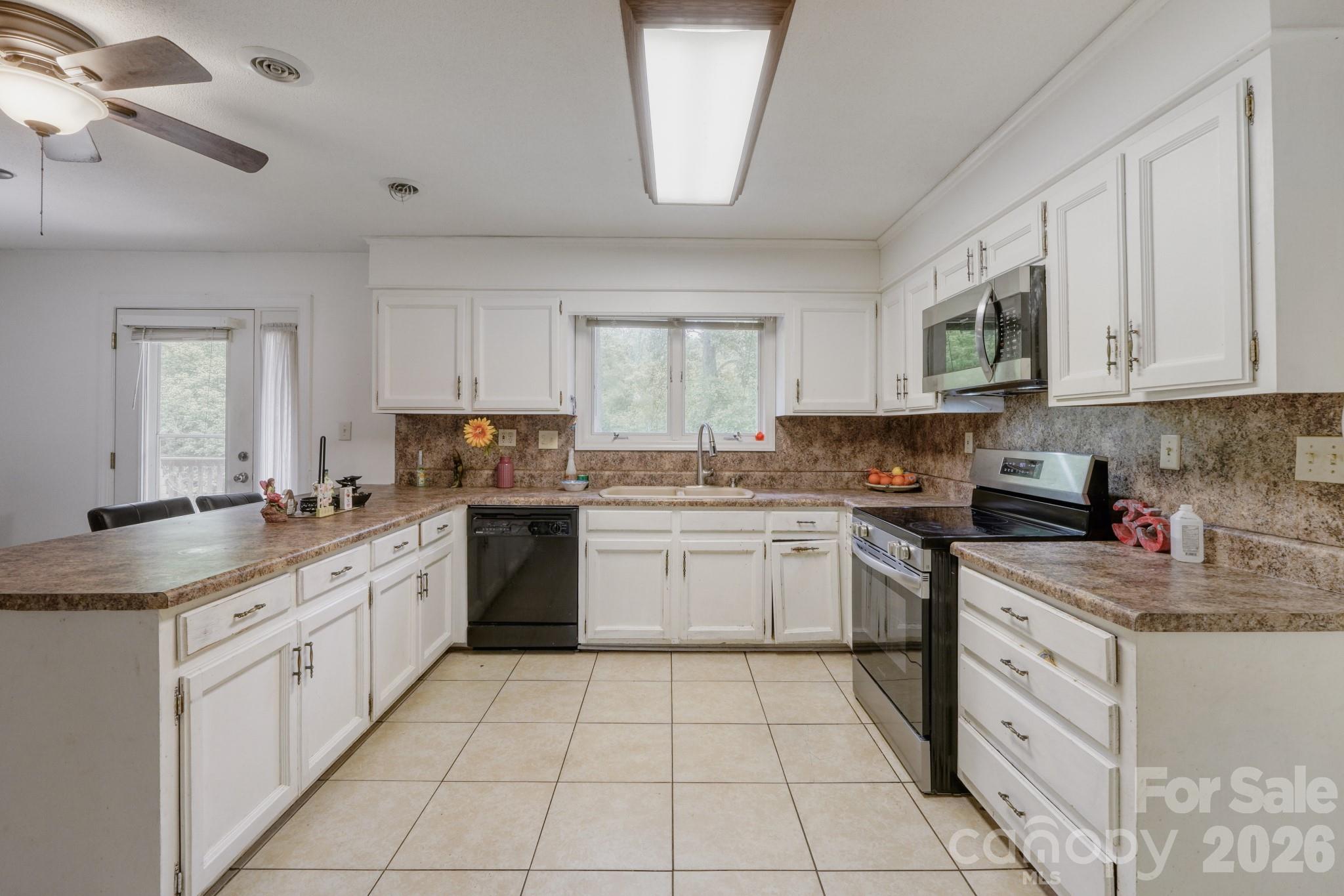 121 Edgerly Court — Charlotte