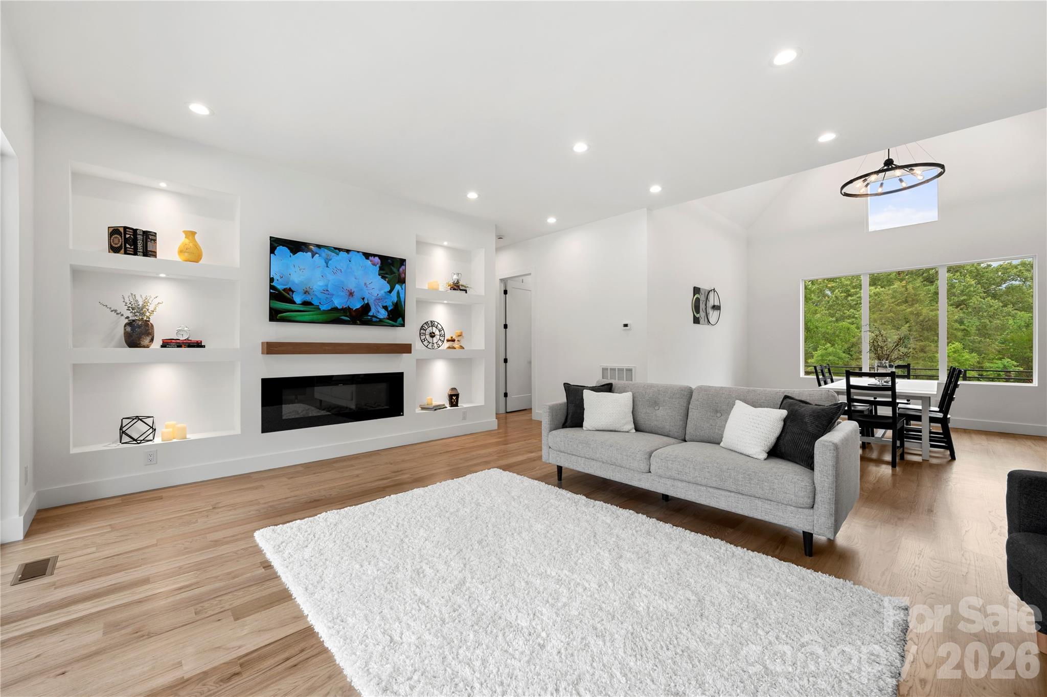 1213 Rosa Drive — Monroe
