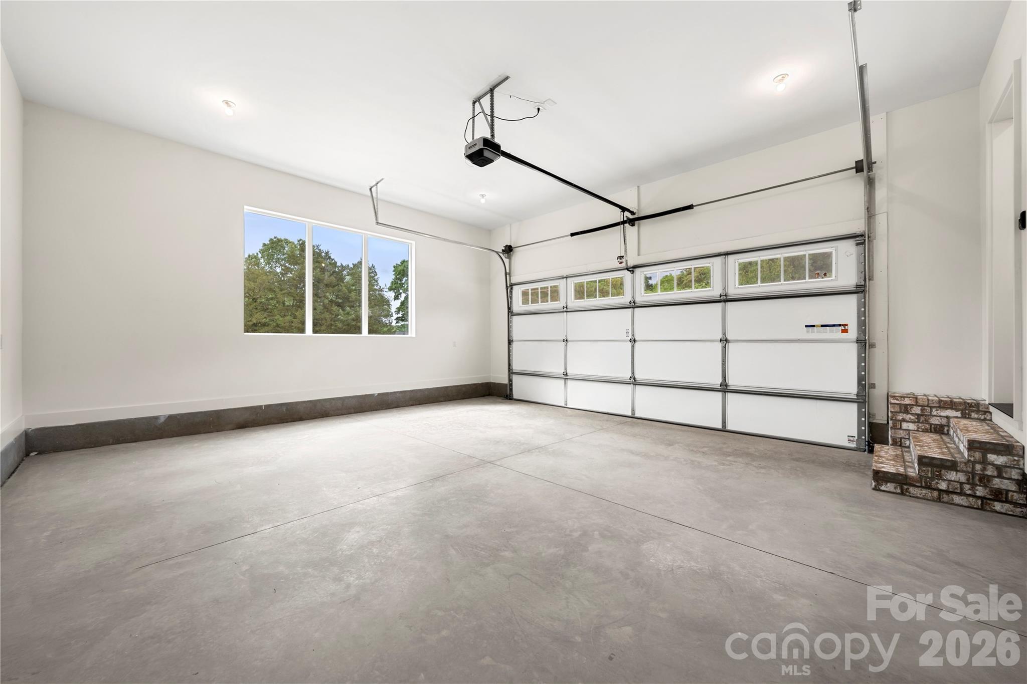 1213 Rosa Drive — Monroe