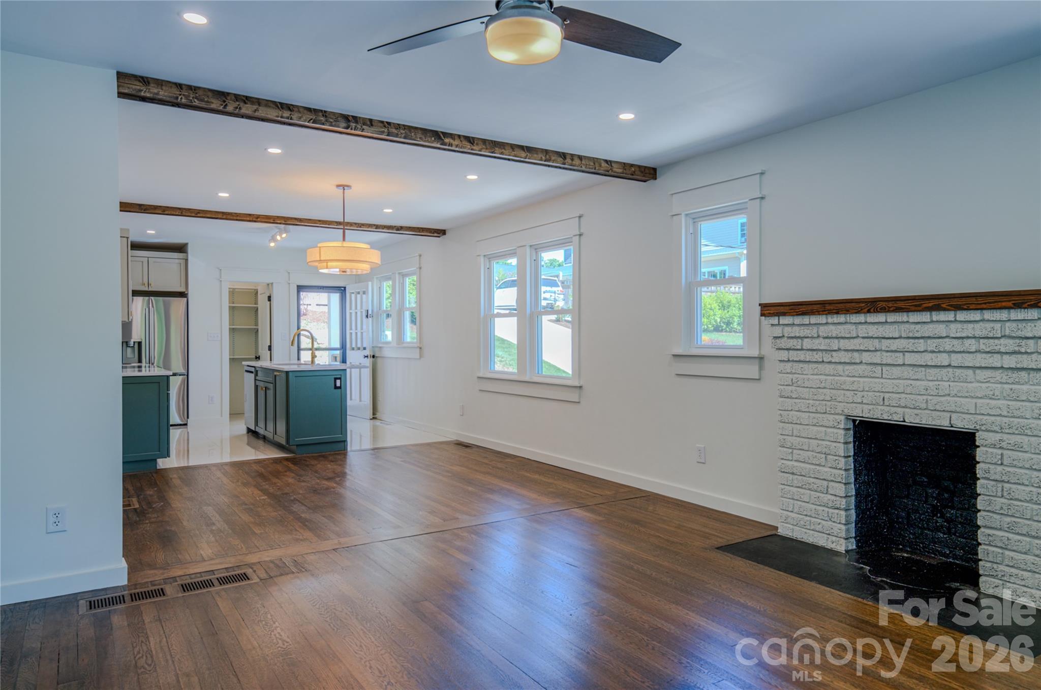 26 Henrietta Street — Asheville