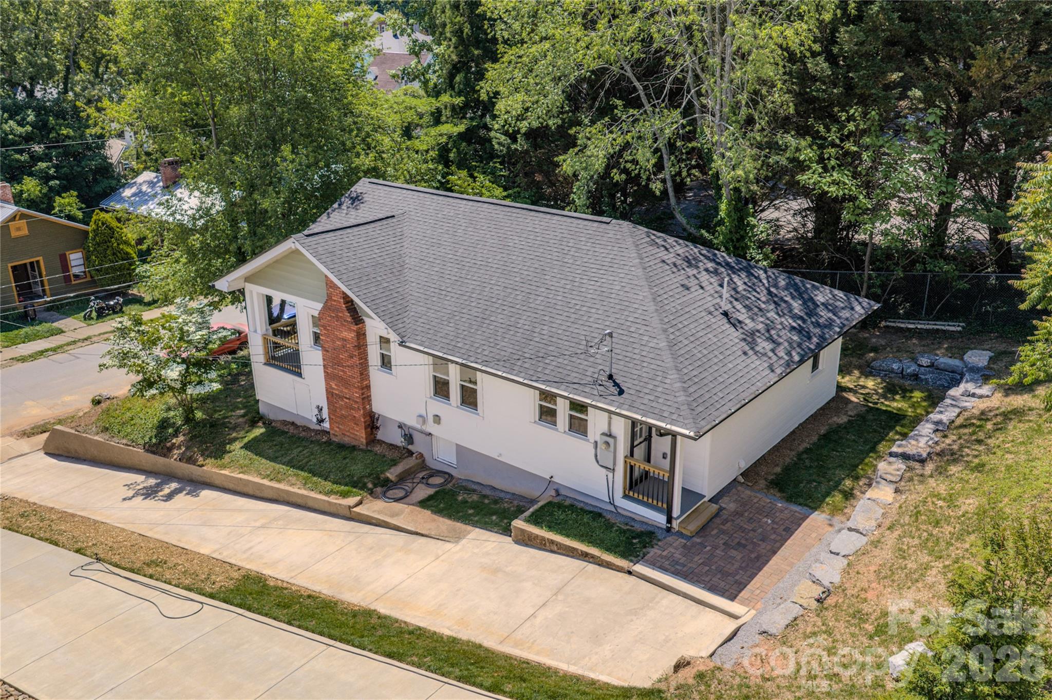 26 Henrietta Street — Asheville