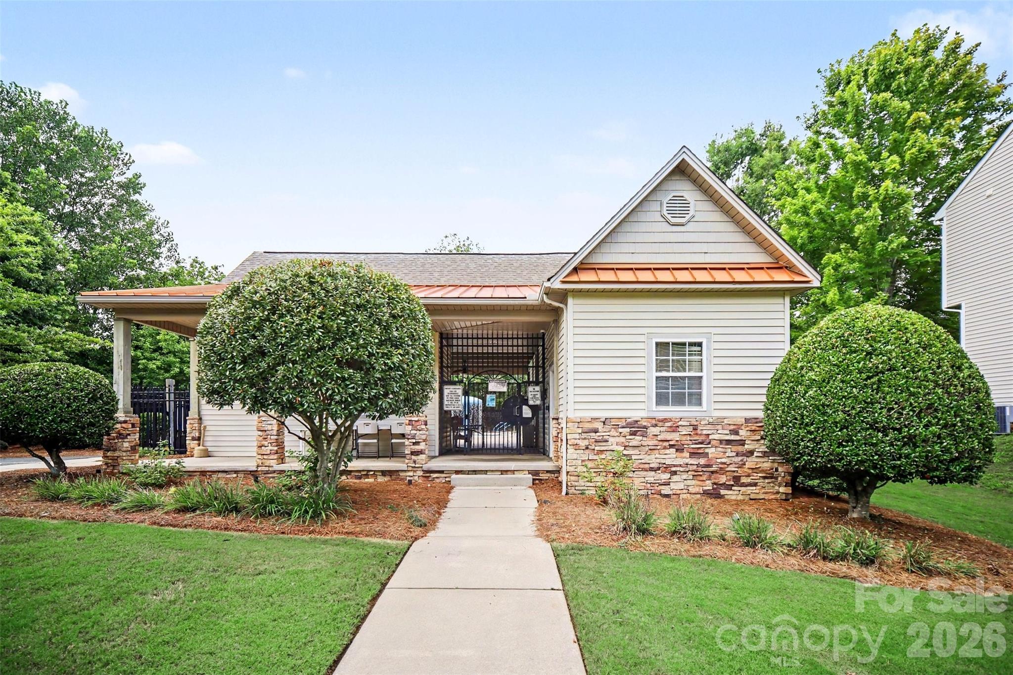 2172 Southridge Drive — Belmont