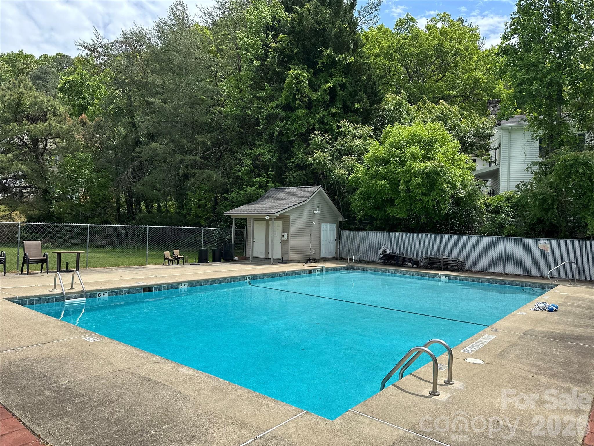 26 Sleepy Hollow Lane — Swannanoa