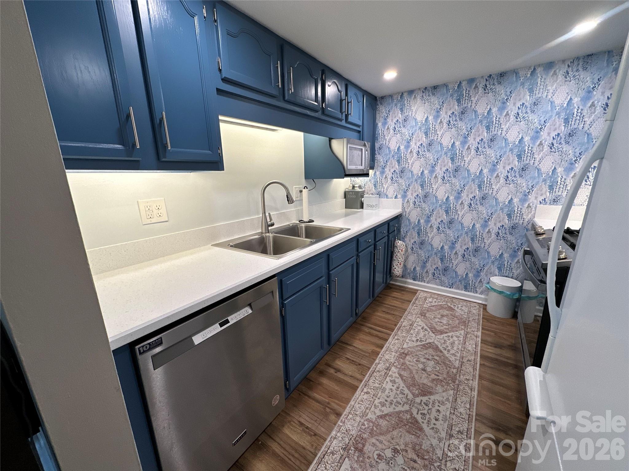 26 Sleepy Hollow Lane — Swannanoa