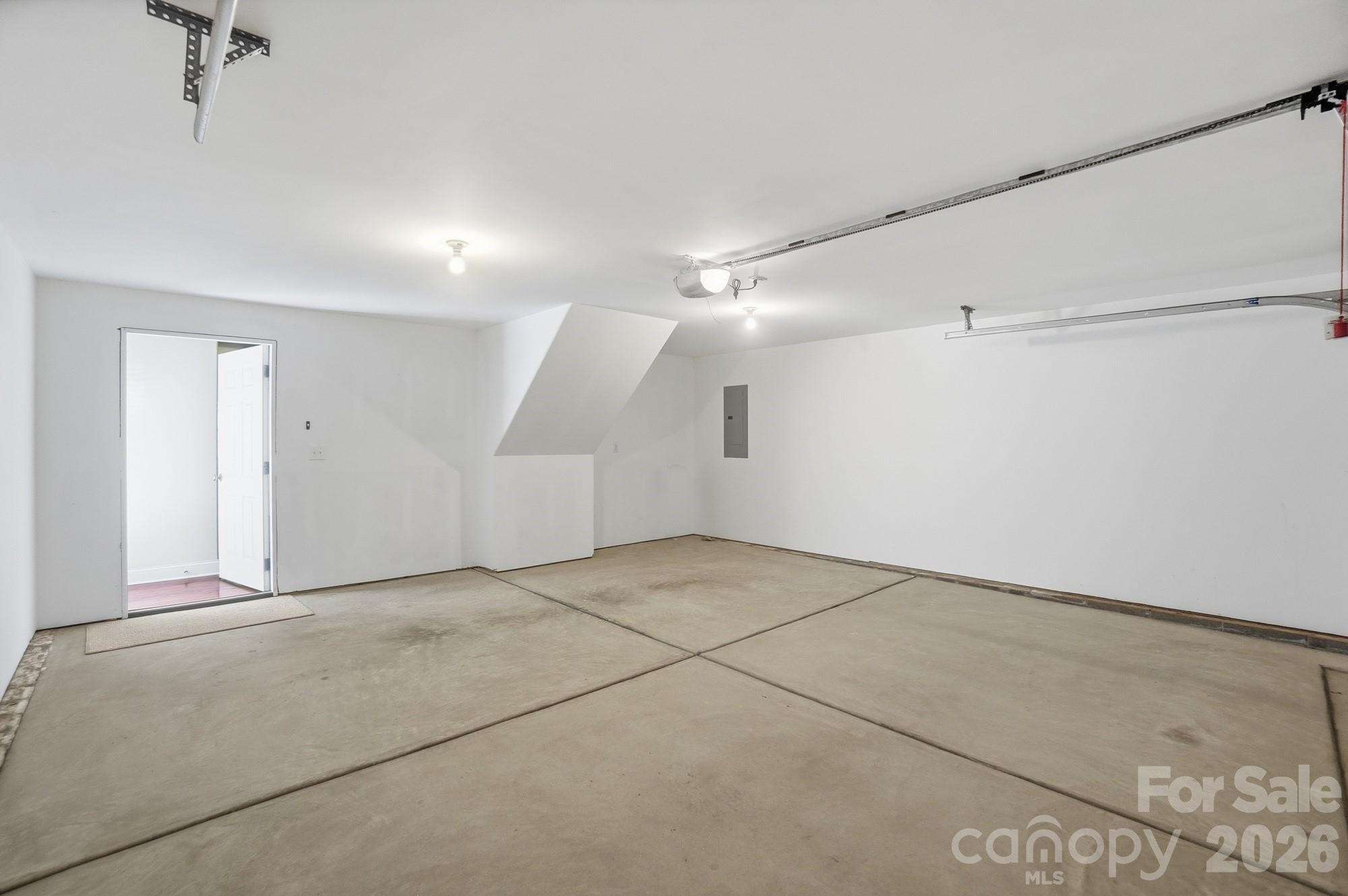 5936 Whitehawk Hill Road — Mint Hill