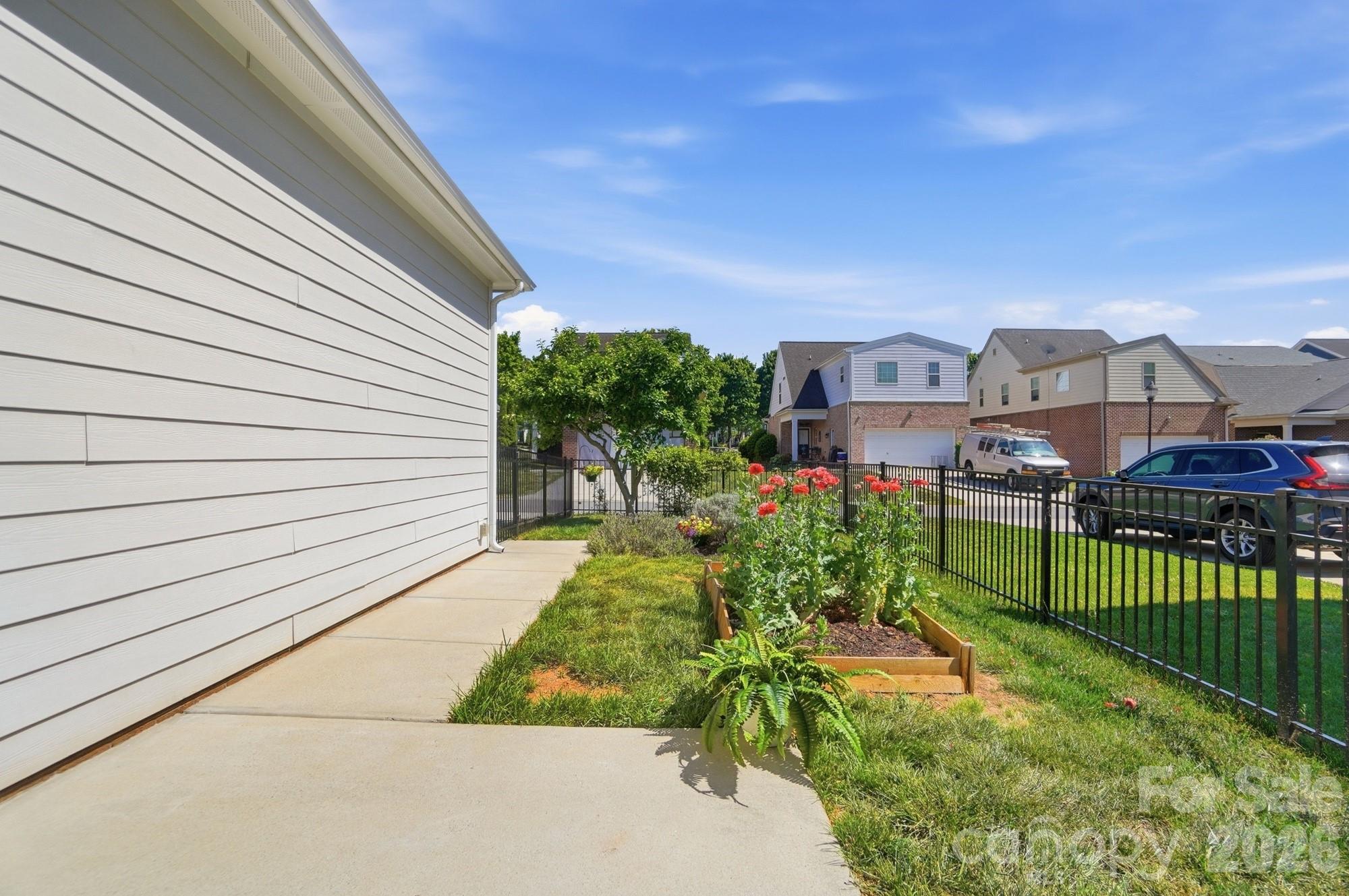 5936 Whitehawk Hill Road — Mint Hill