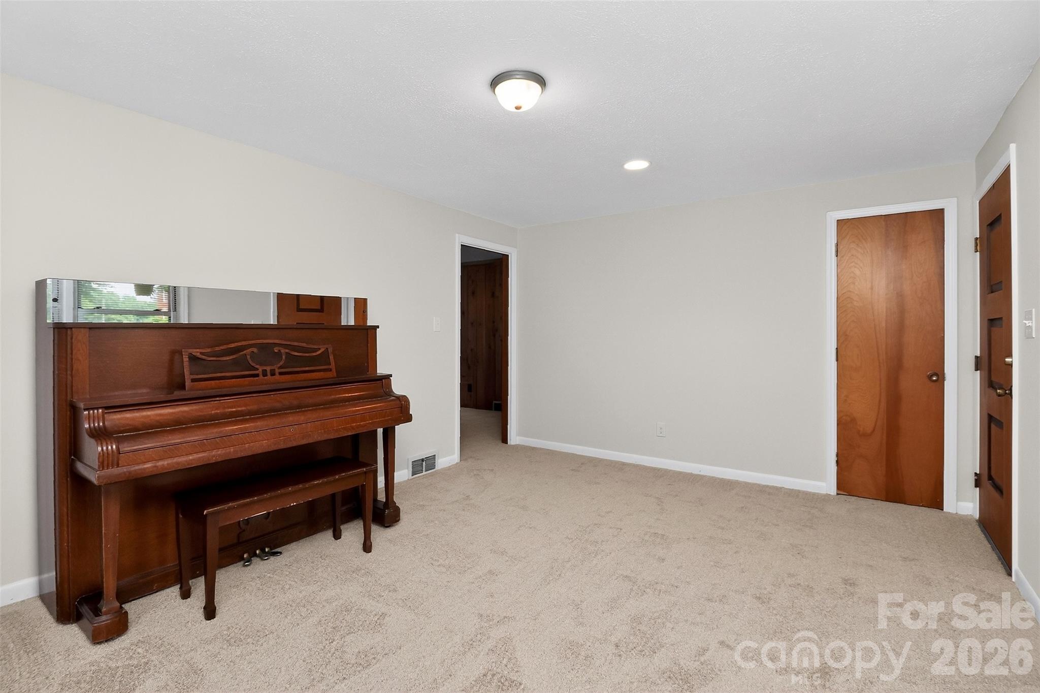 43 NW Liske Avenue NW — Concord