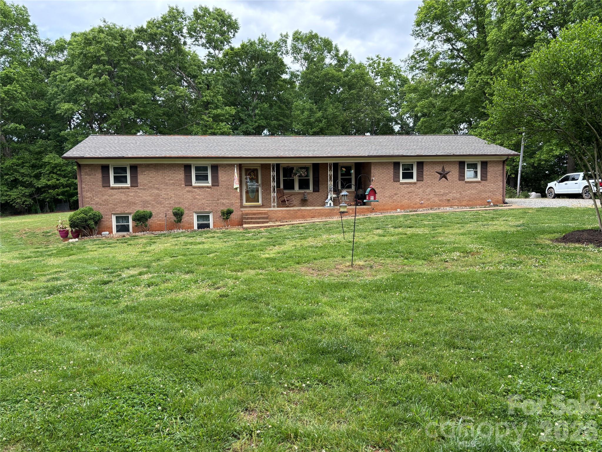 74 Miranda Drive — Taylorsville