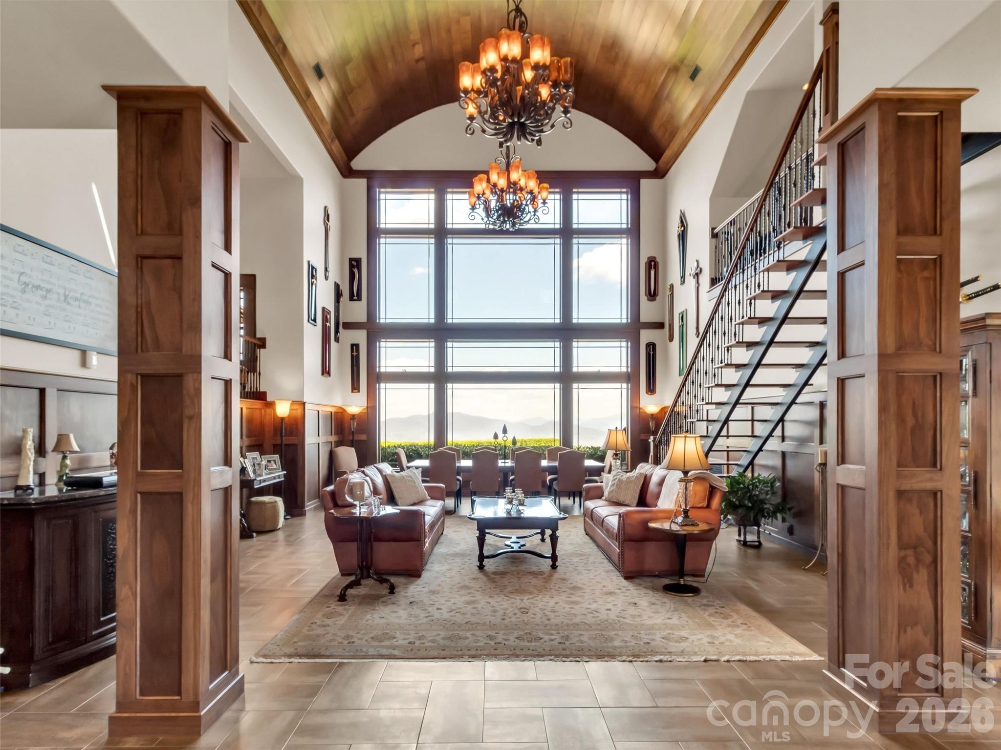 93 Lombard Street — Waynesville