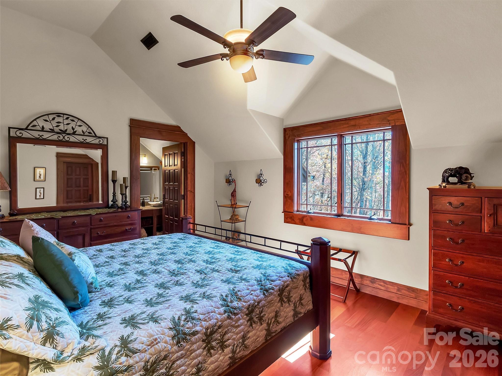 93 Lombard Street — Waynesville
