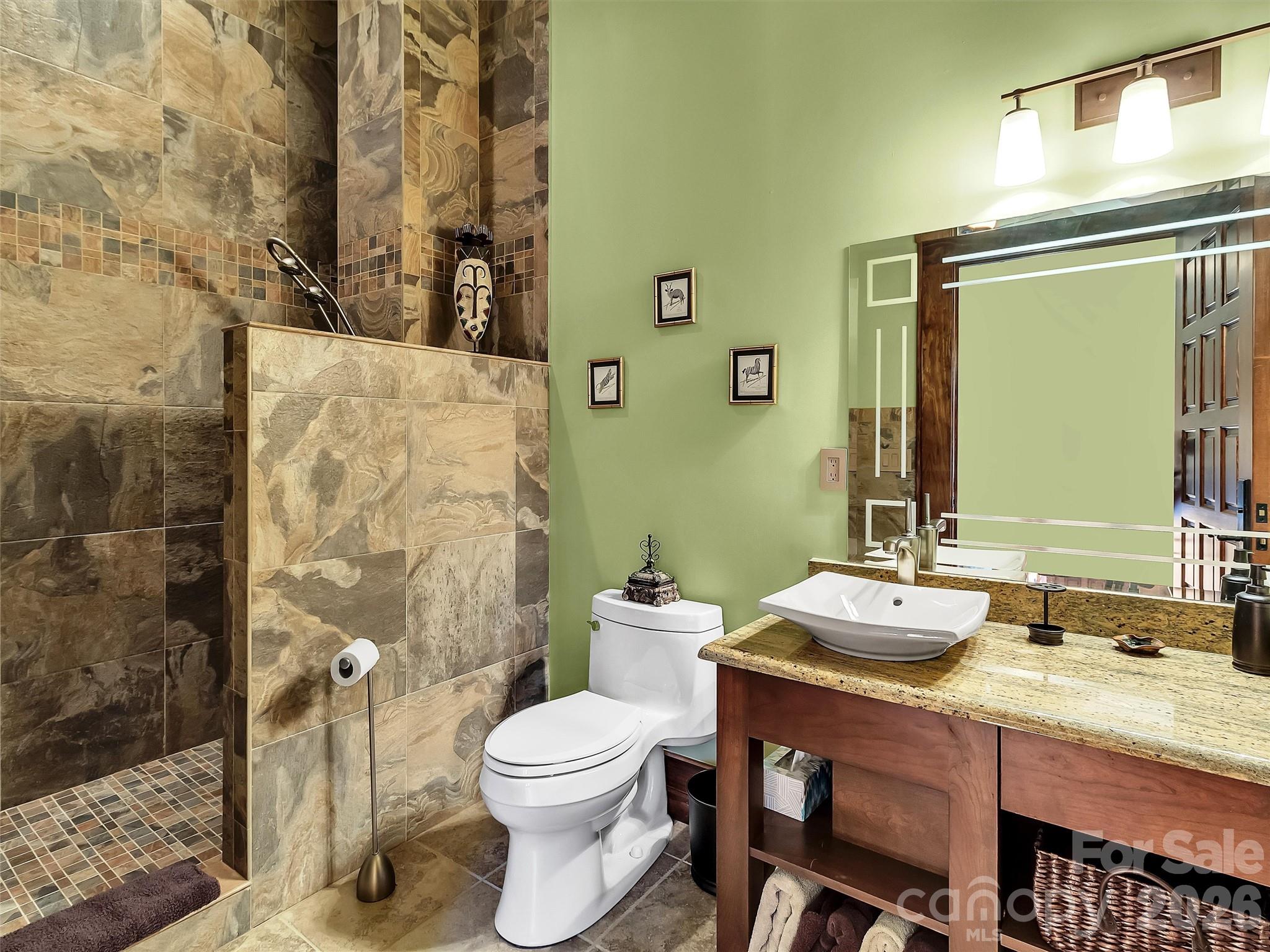 93 Lombard Street — Waynesville