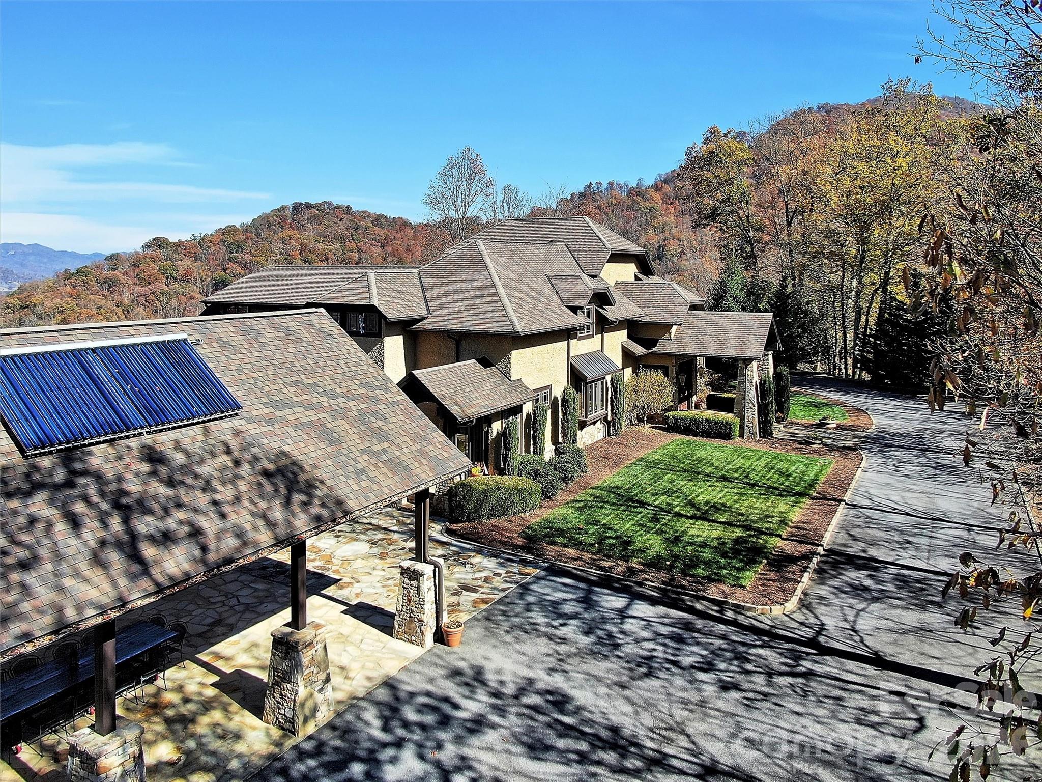 93 Lombard Street — Waynesville