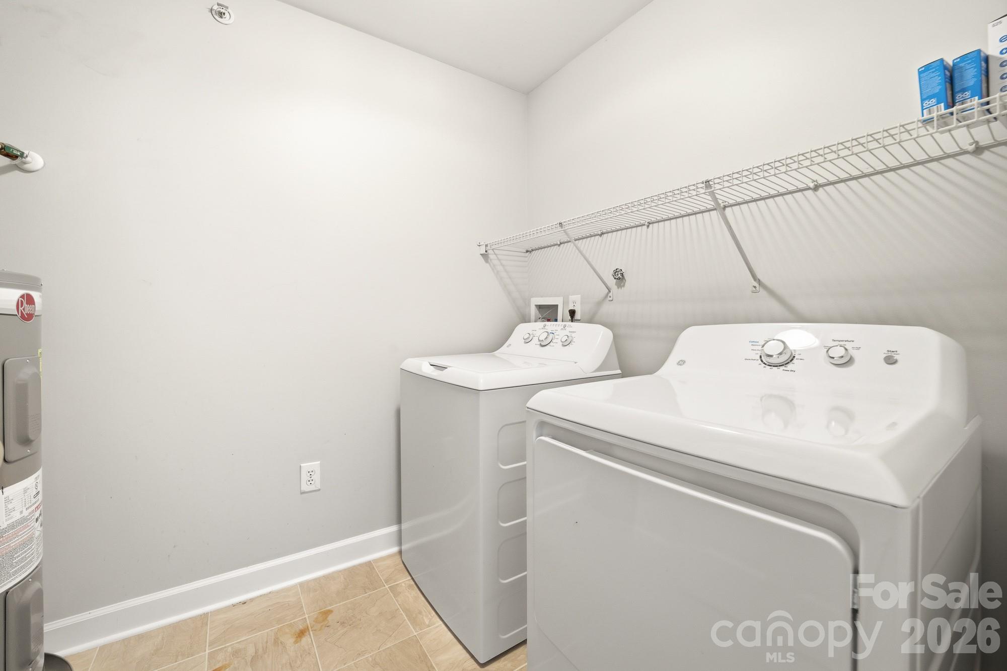 9976 Hyde Glen Court — Charlotte