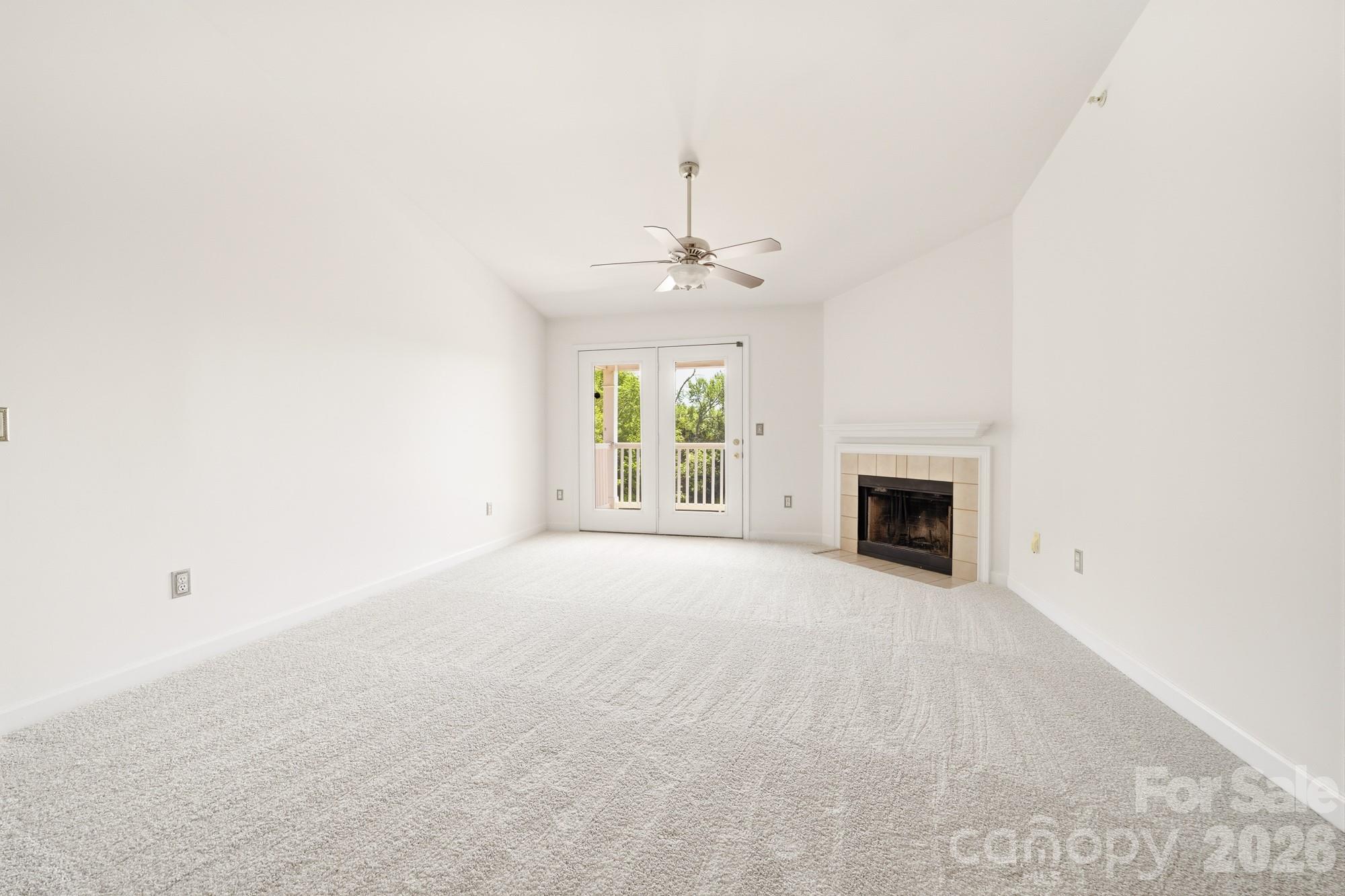 9976 Hyde Glen Court — Charlotte