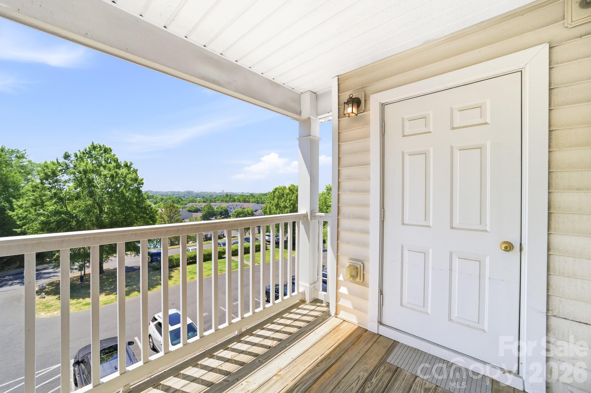 9976 Hyde Glen Court — Charlotte