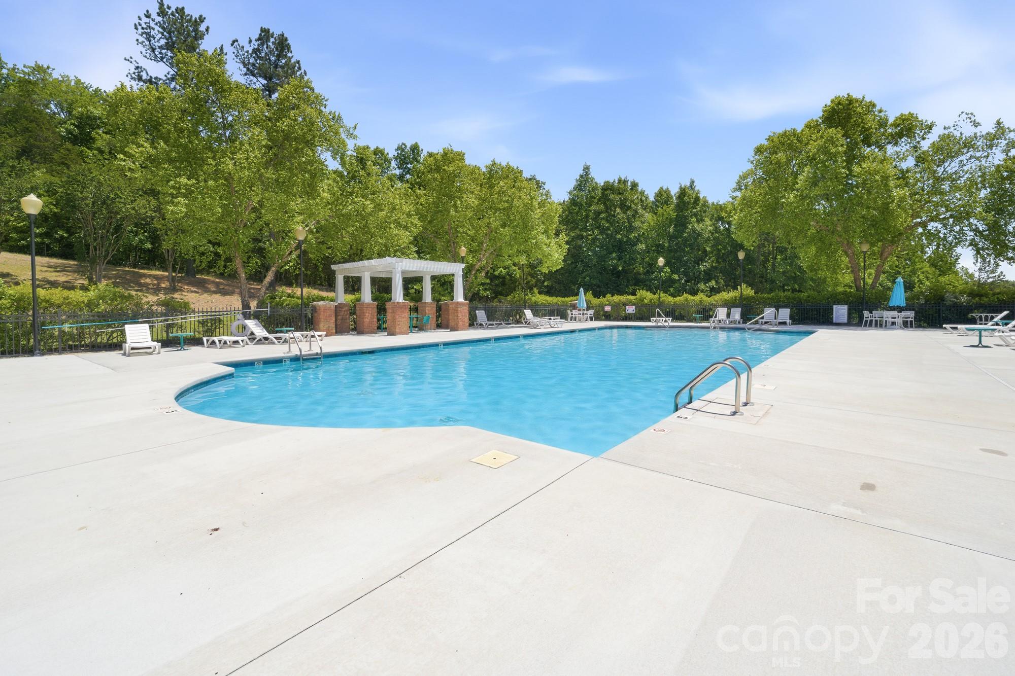 9976 Hyde Glen Court — Charlotte