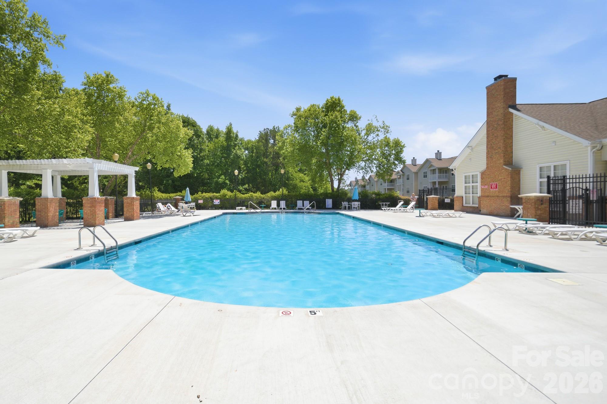 9976 Hyde Glen Court — Charlotte