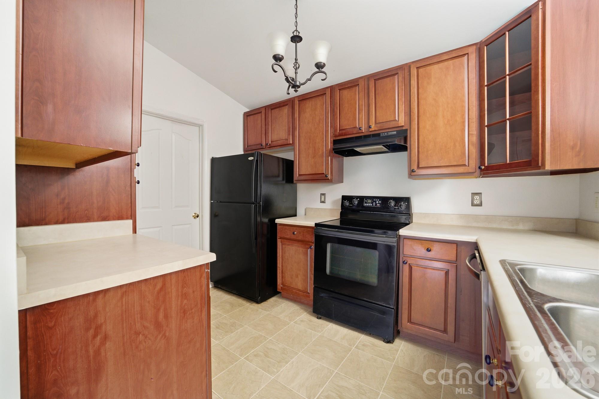 9976 Hyde Glen Court — Charlotte