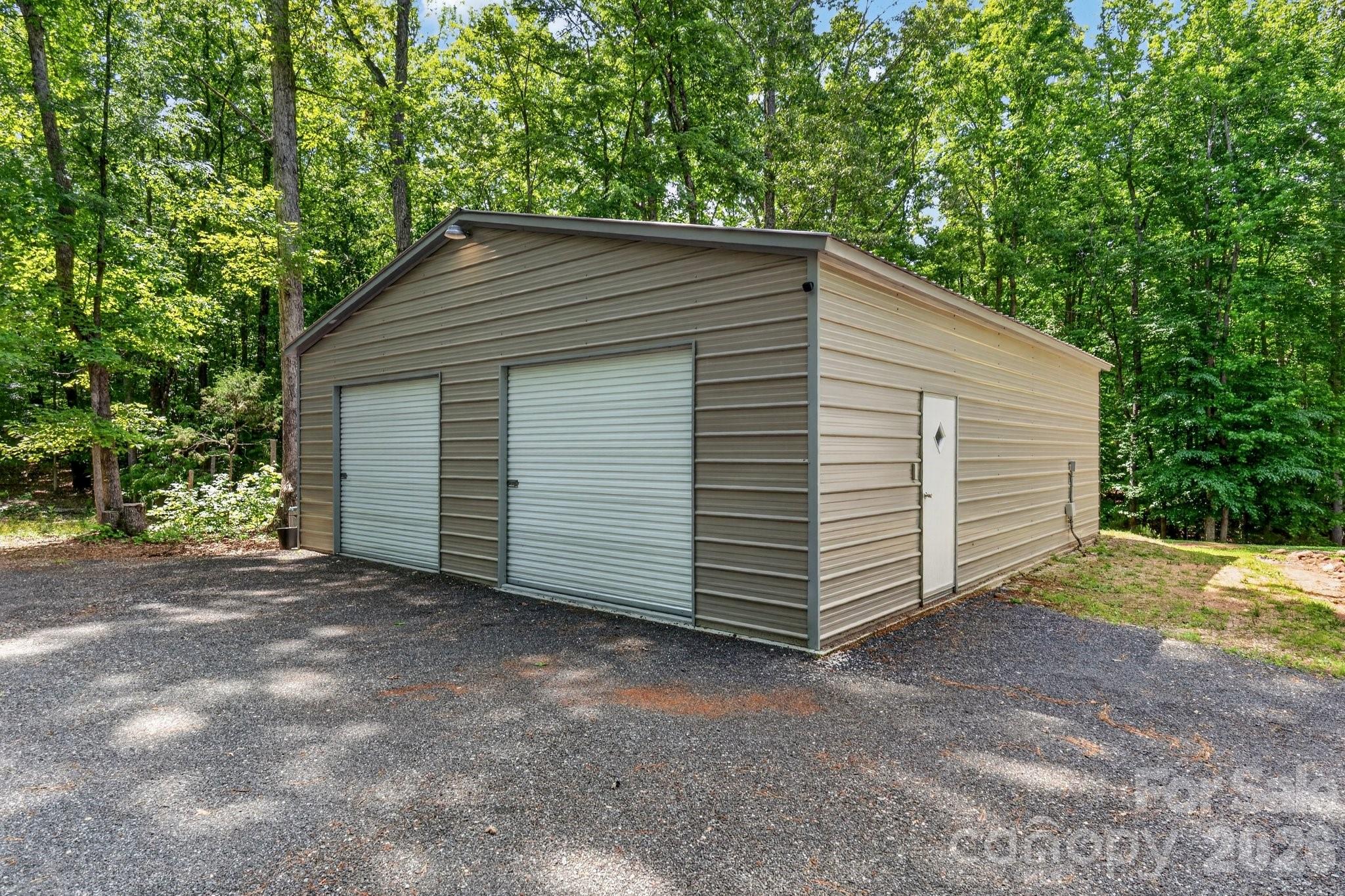 4142 Musket Hill Road — Sharon