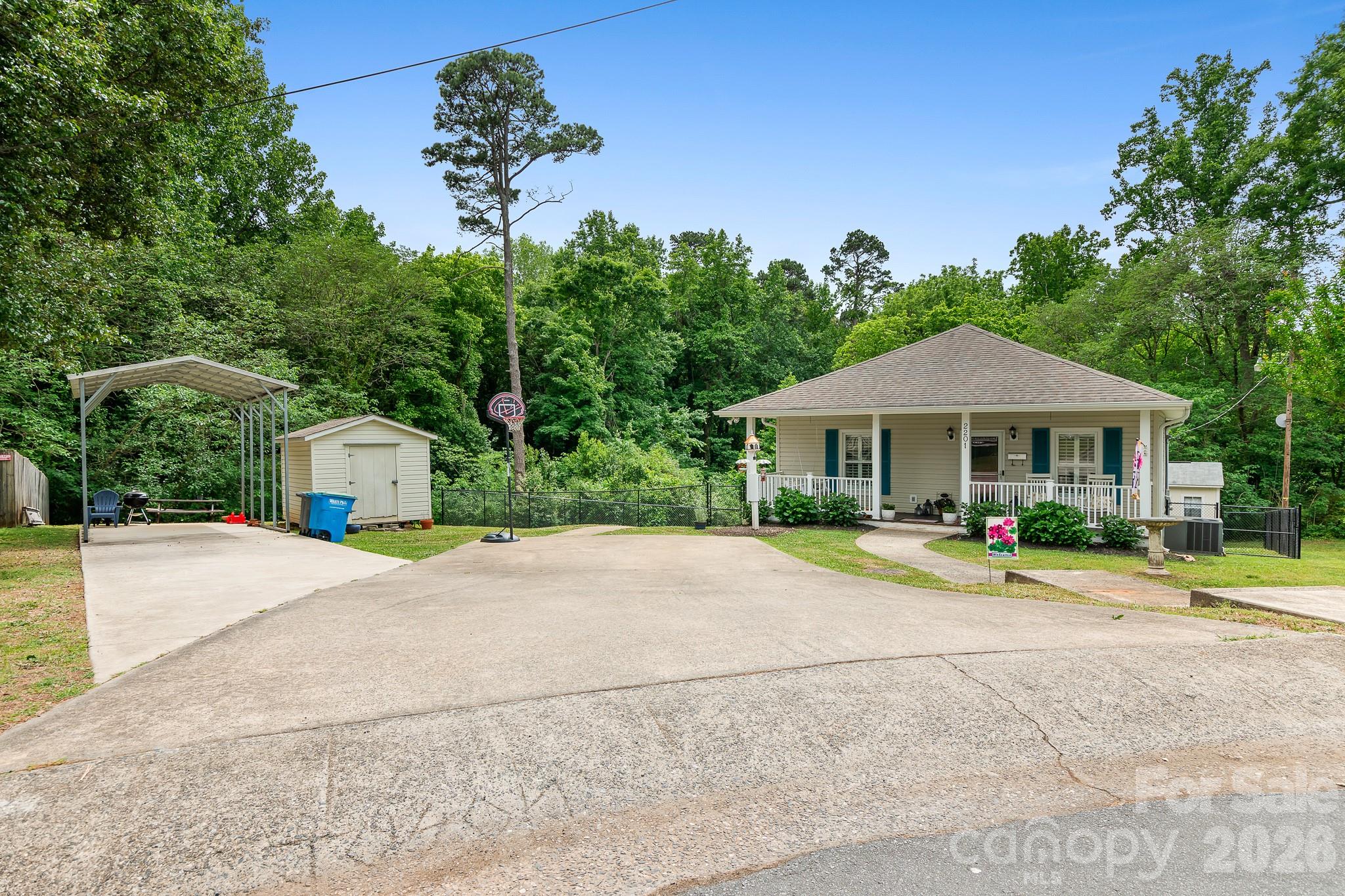 2201 Jackson Street — Belmont