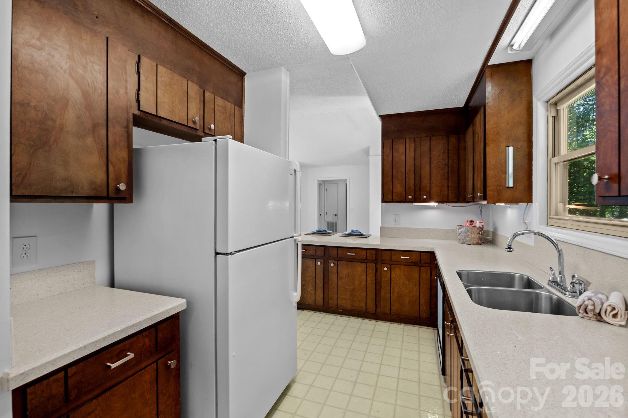12538 Sam Furr Road — Huntersville