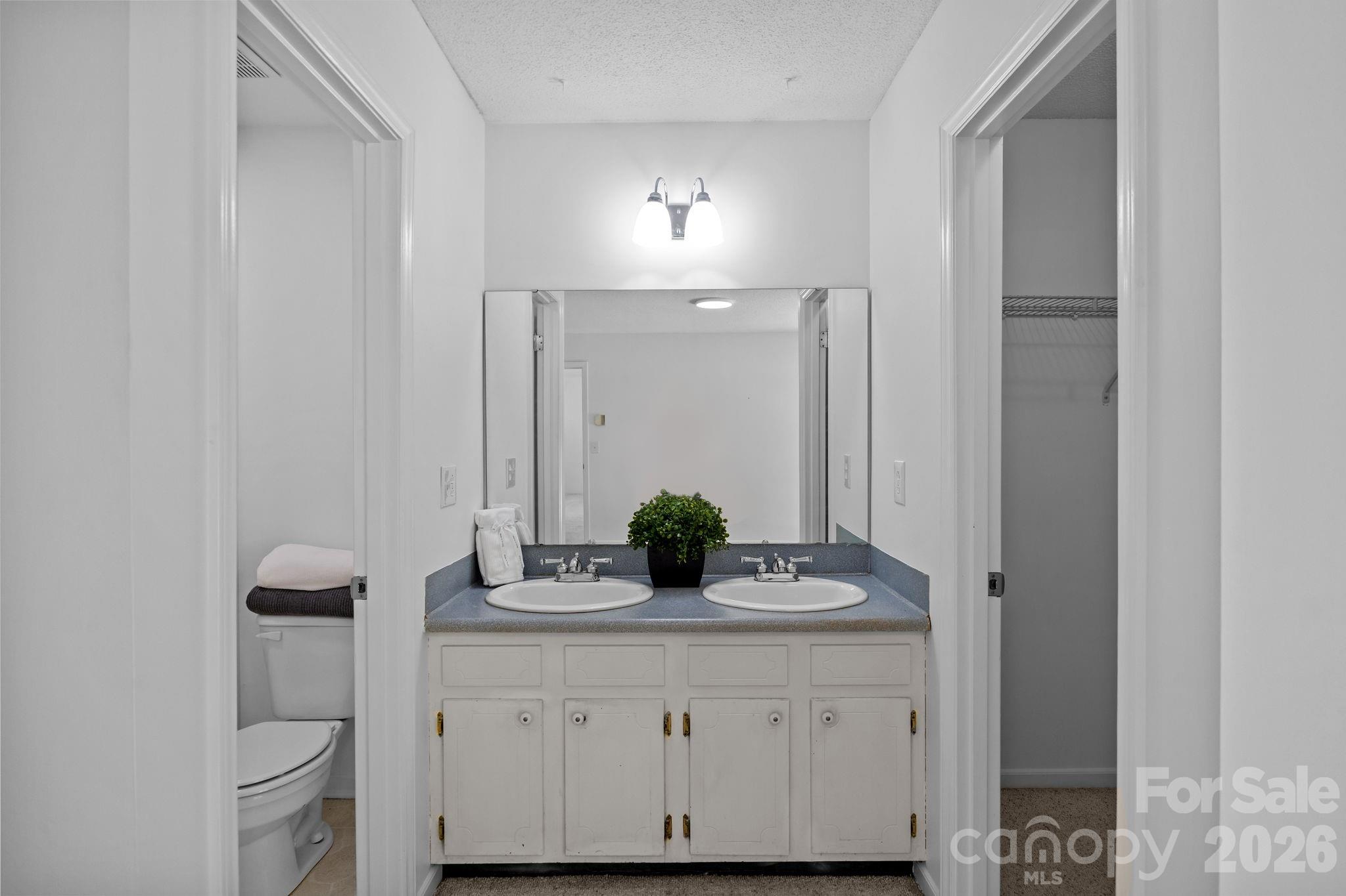 12538 Sam Furr Road — Huntersville