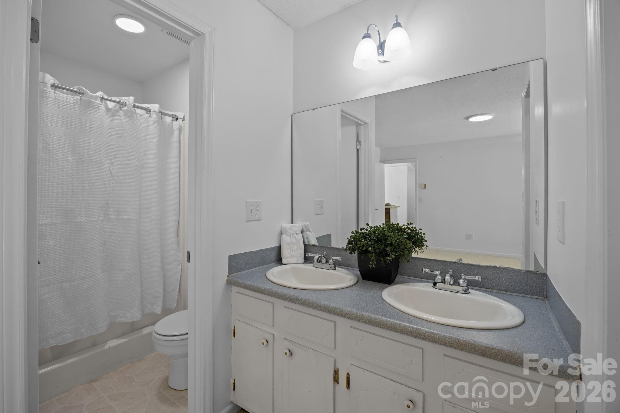 12538 Sam Furr Road — Huntersville