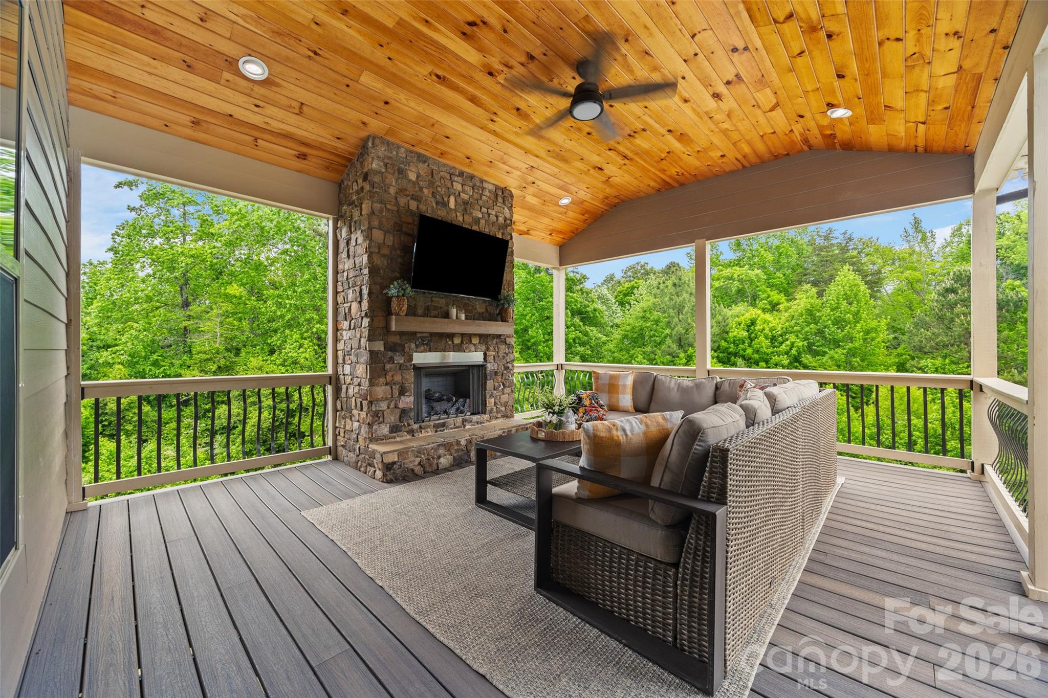 2862 Creekview Drive — Waxhaw
