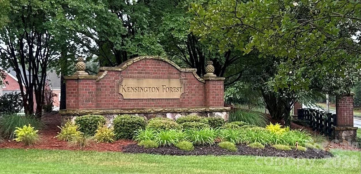 9107 Kensington Forest Drive — Harrisburg