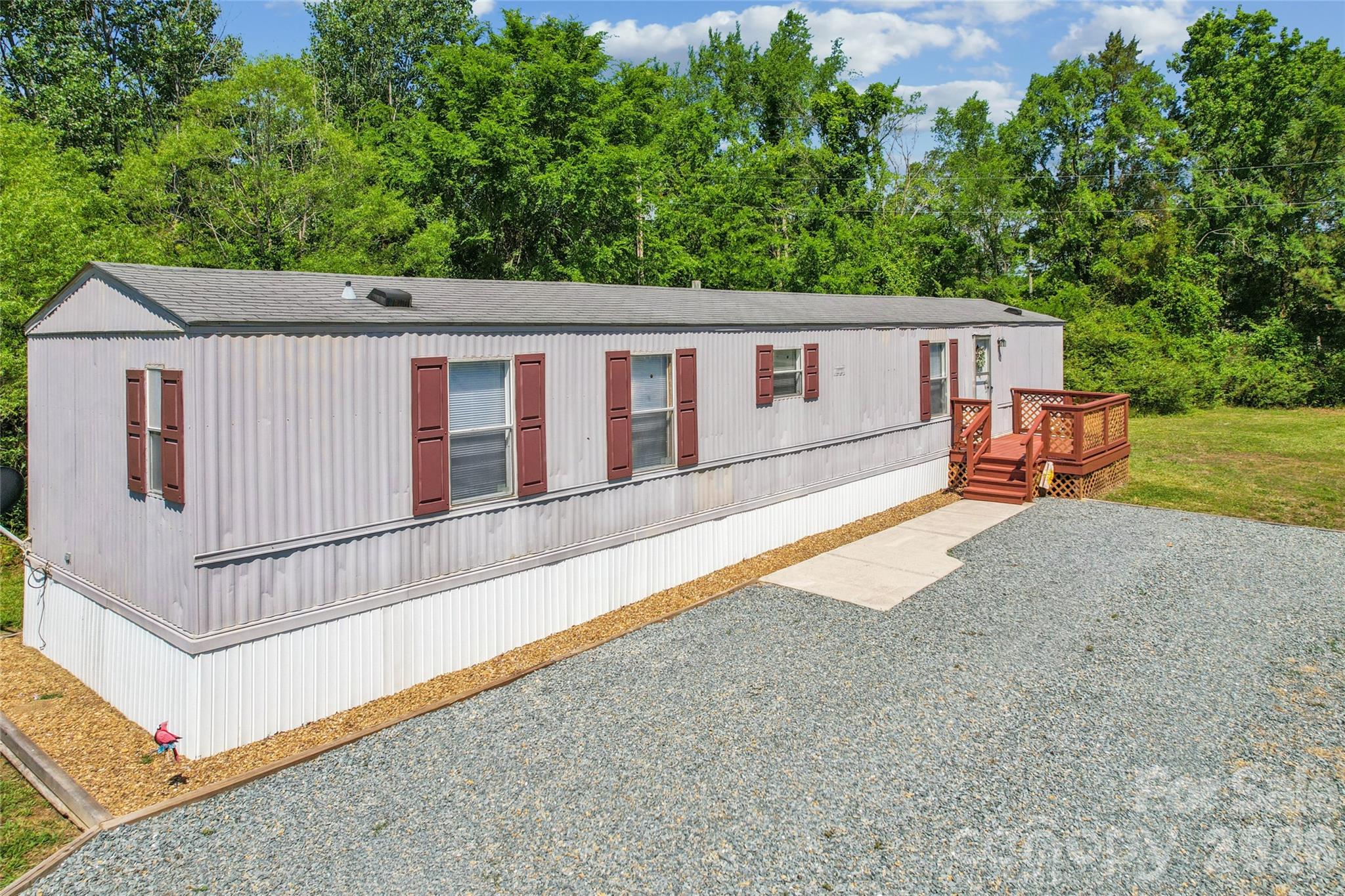 1820 Landsford Road — Marshville