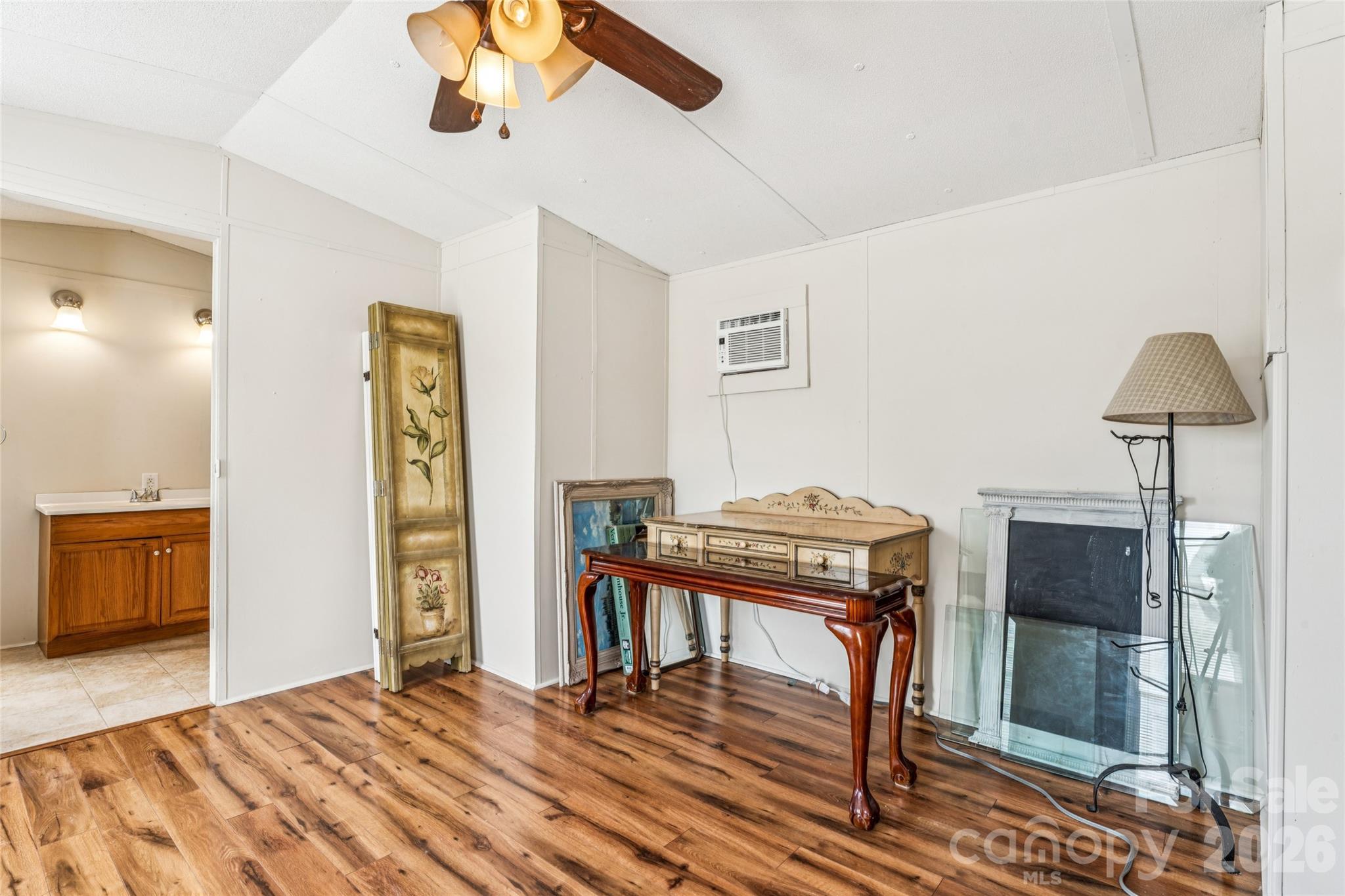 1820 Landsford Road — Marshville