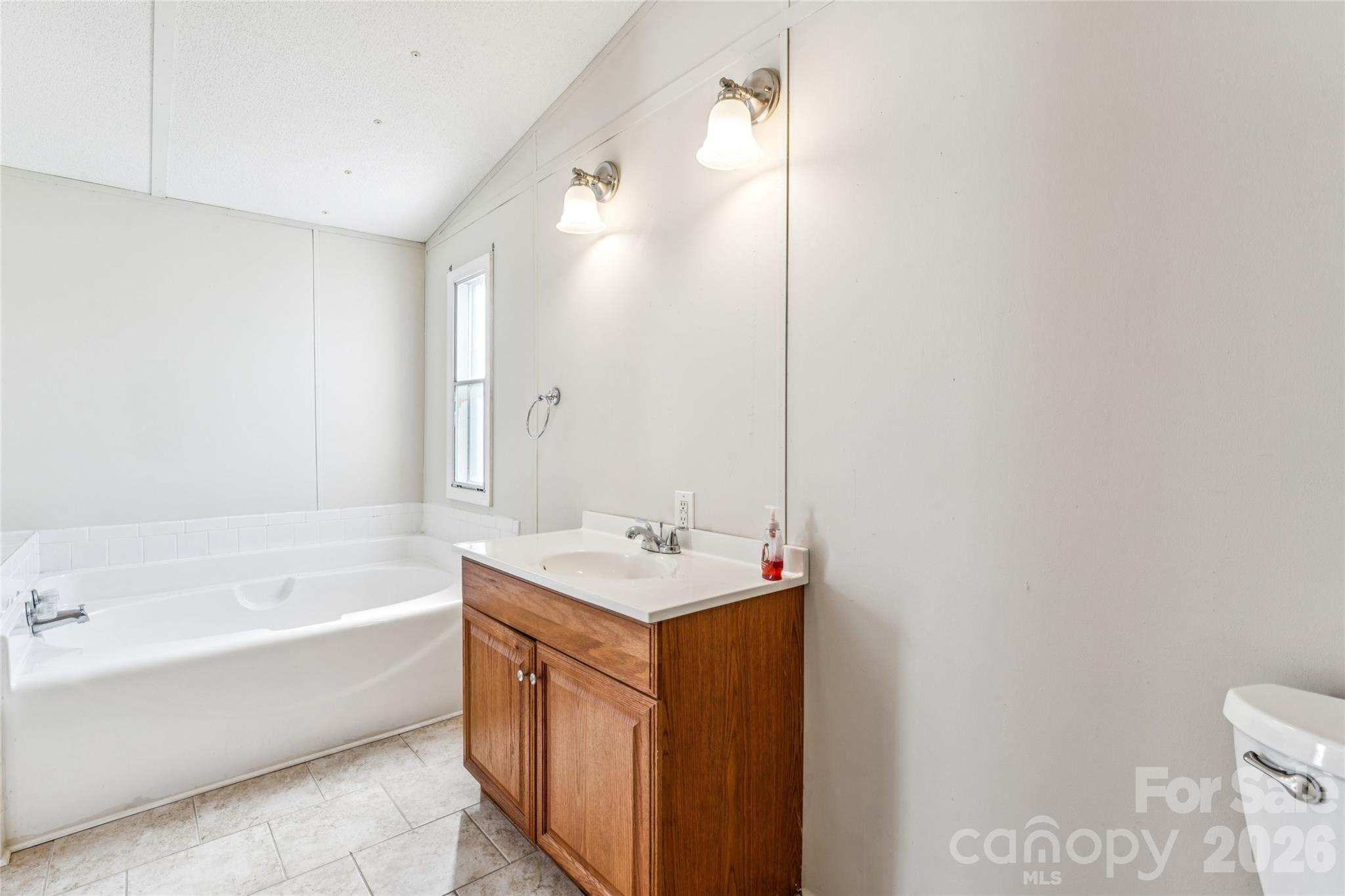 1820 Landsford Road — Marshville