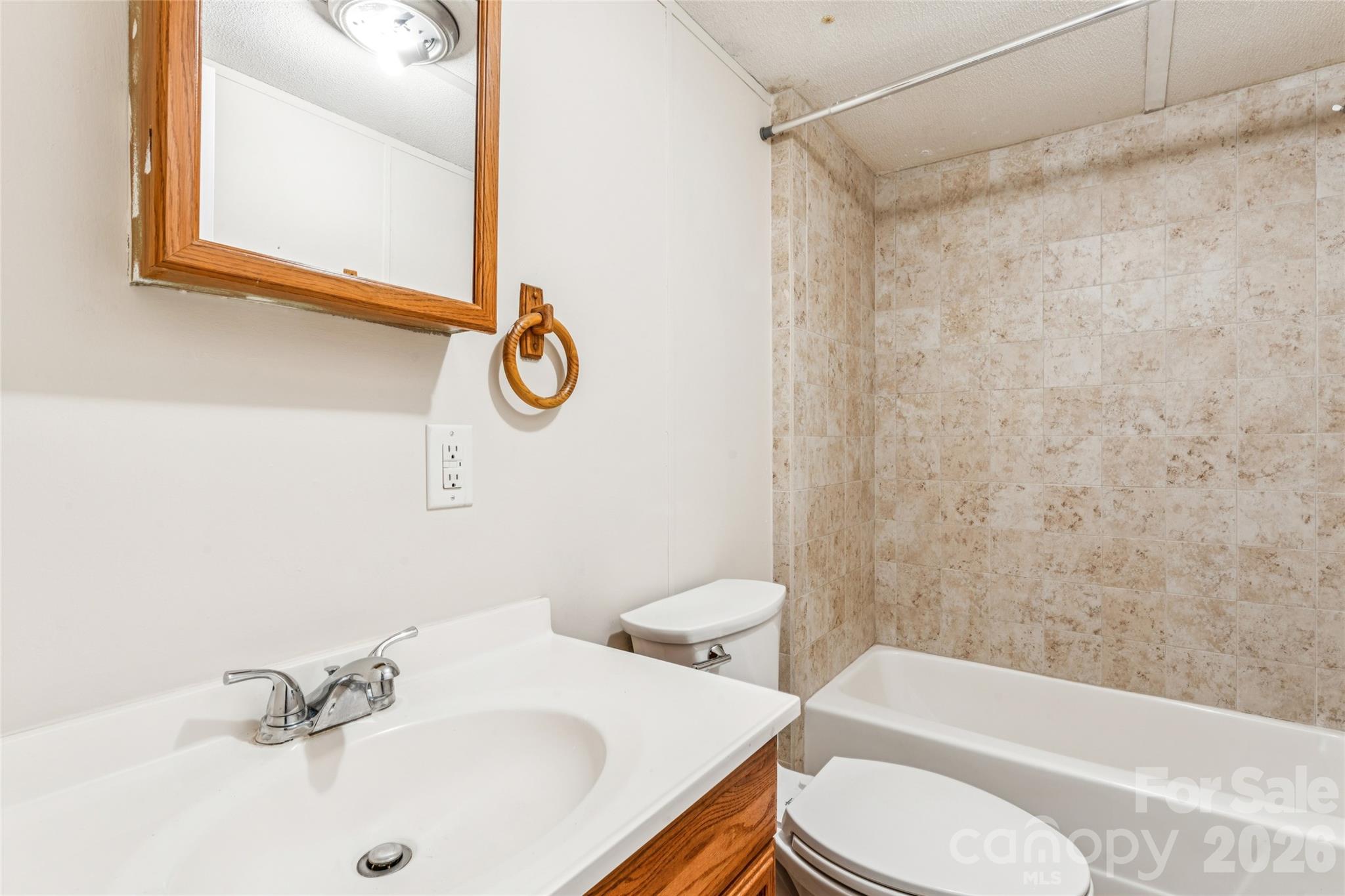 1820 Landsford Road — Marshville