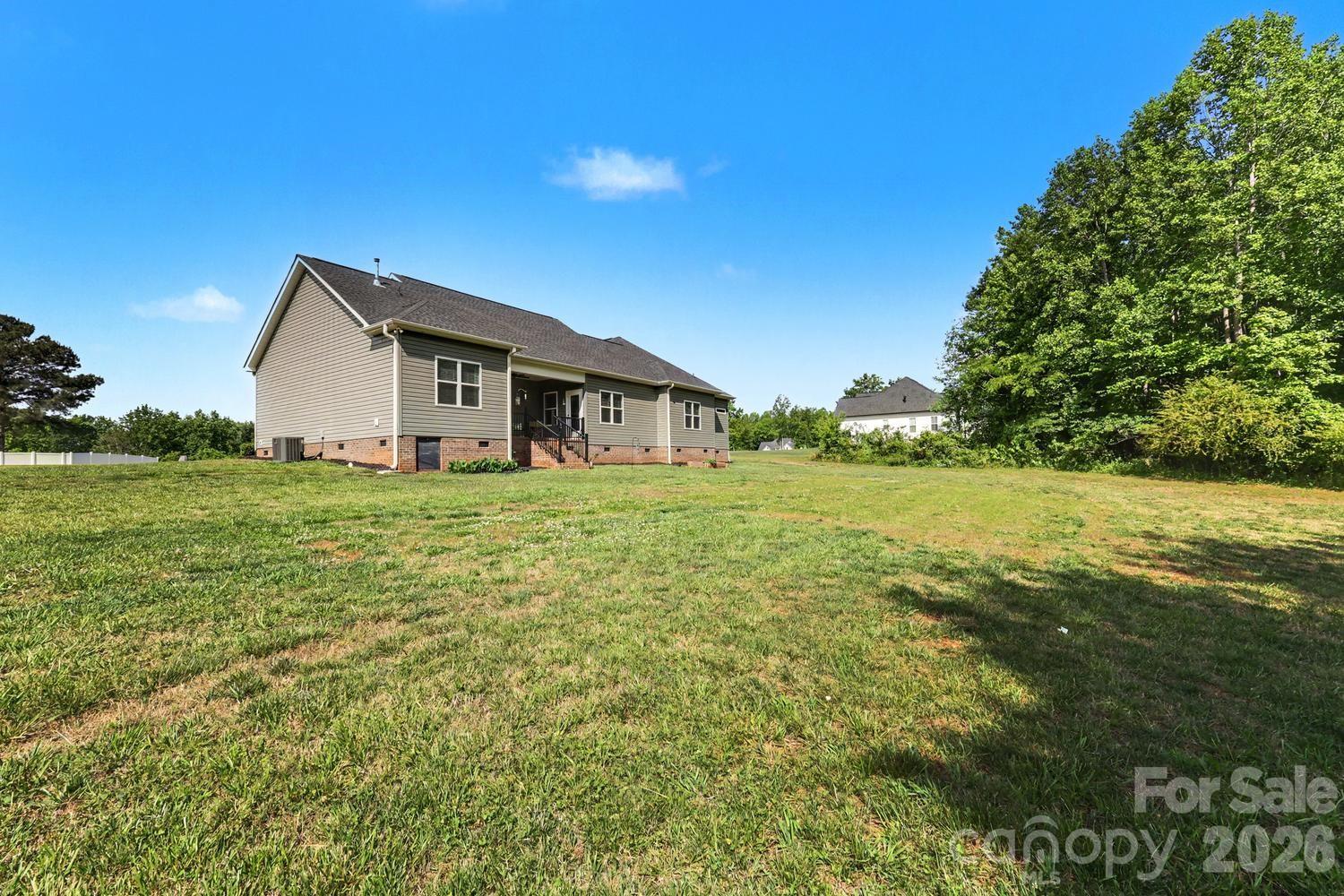 4175 Brandy Creek Court — Clover