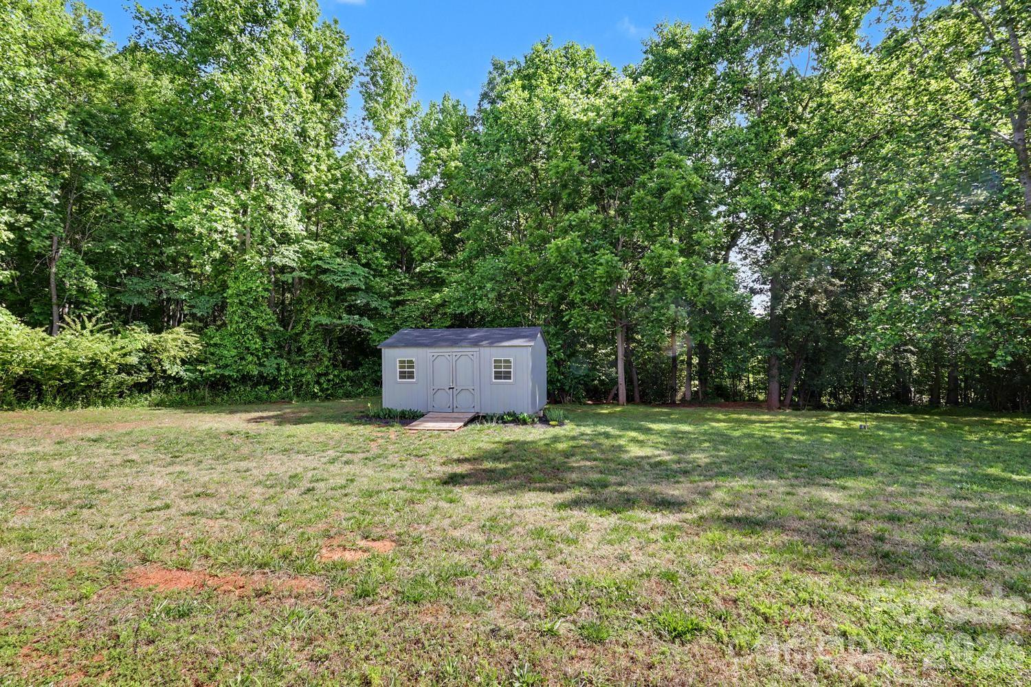 4175 Brandy Creek Court — Clover